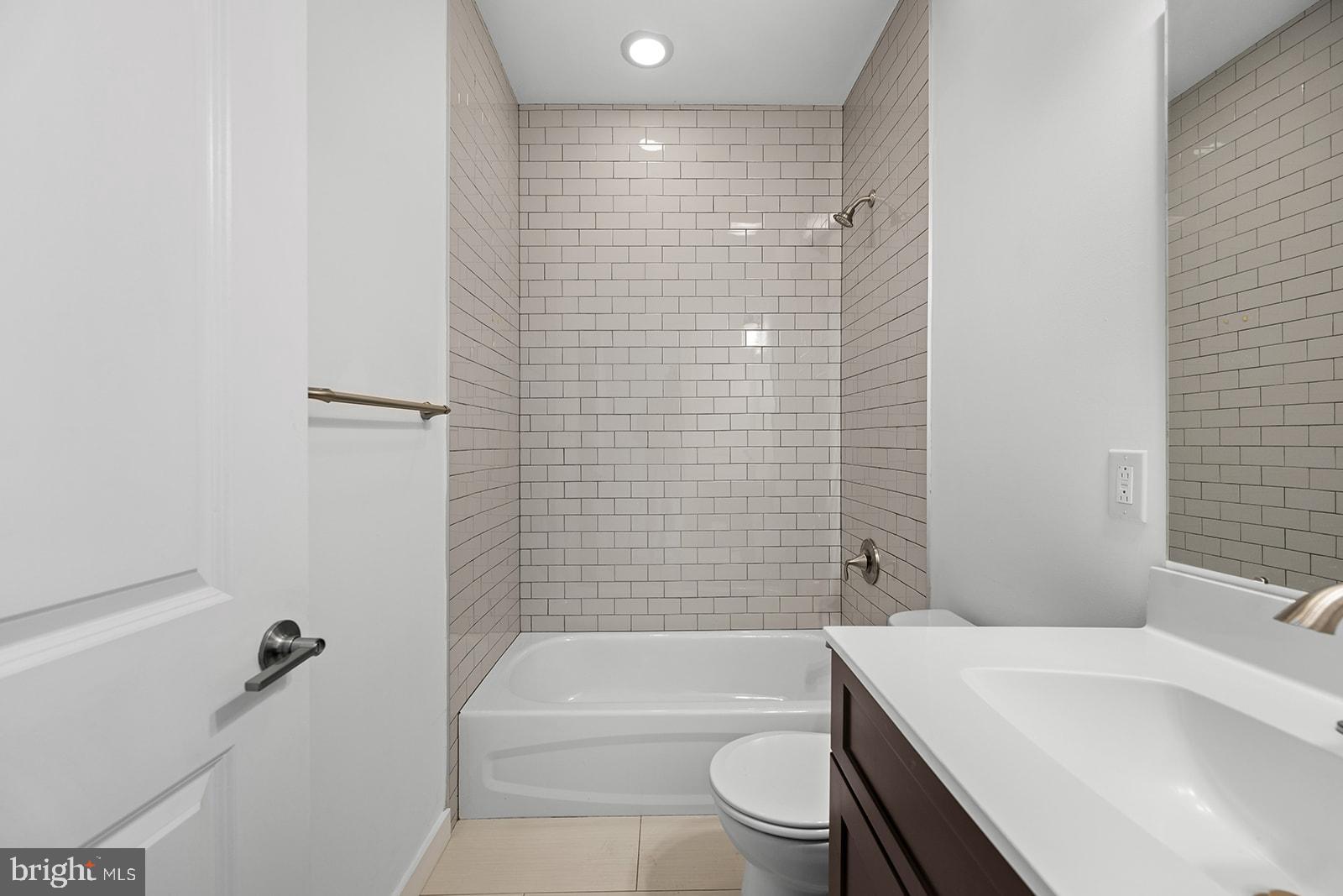 159 E ALLEN ST #5