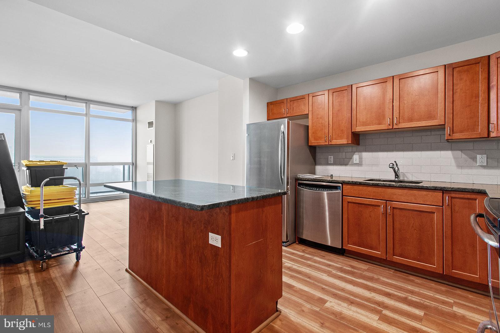 901 N PENN ST #F708