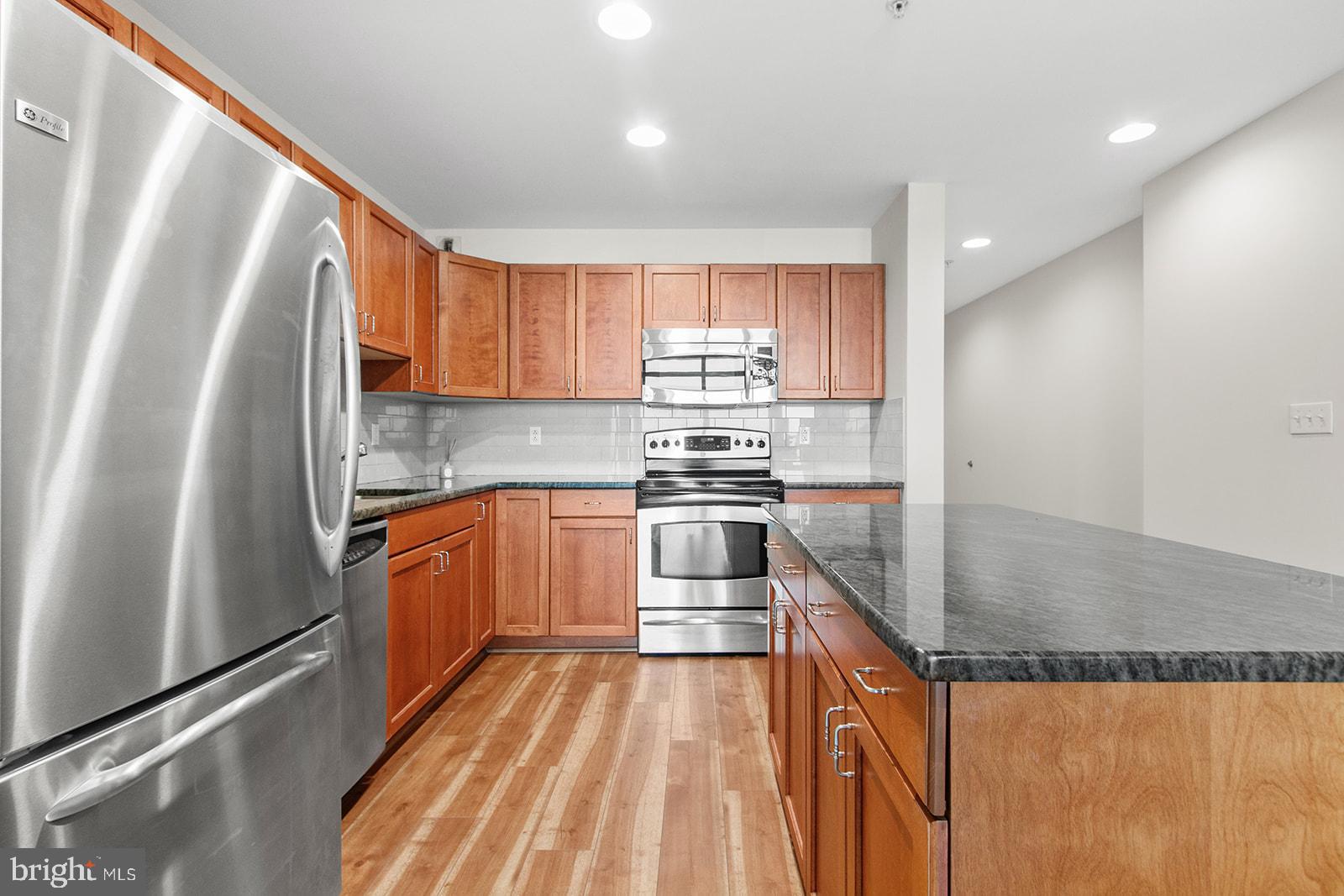 901 N PENN ST #F708