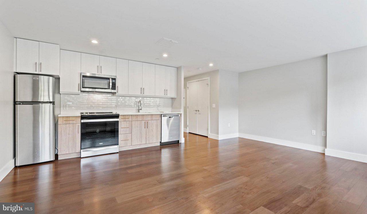2200 BENJAMIN FRANKLIN PKWY #3B-S1205