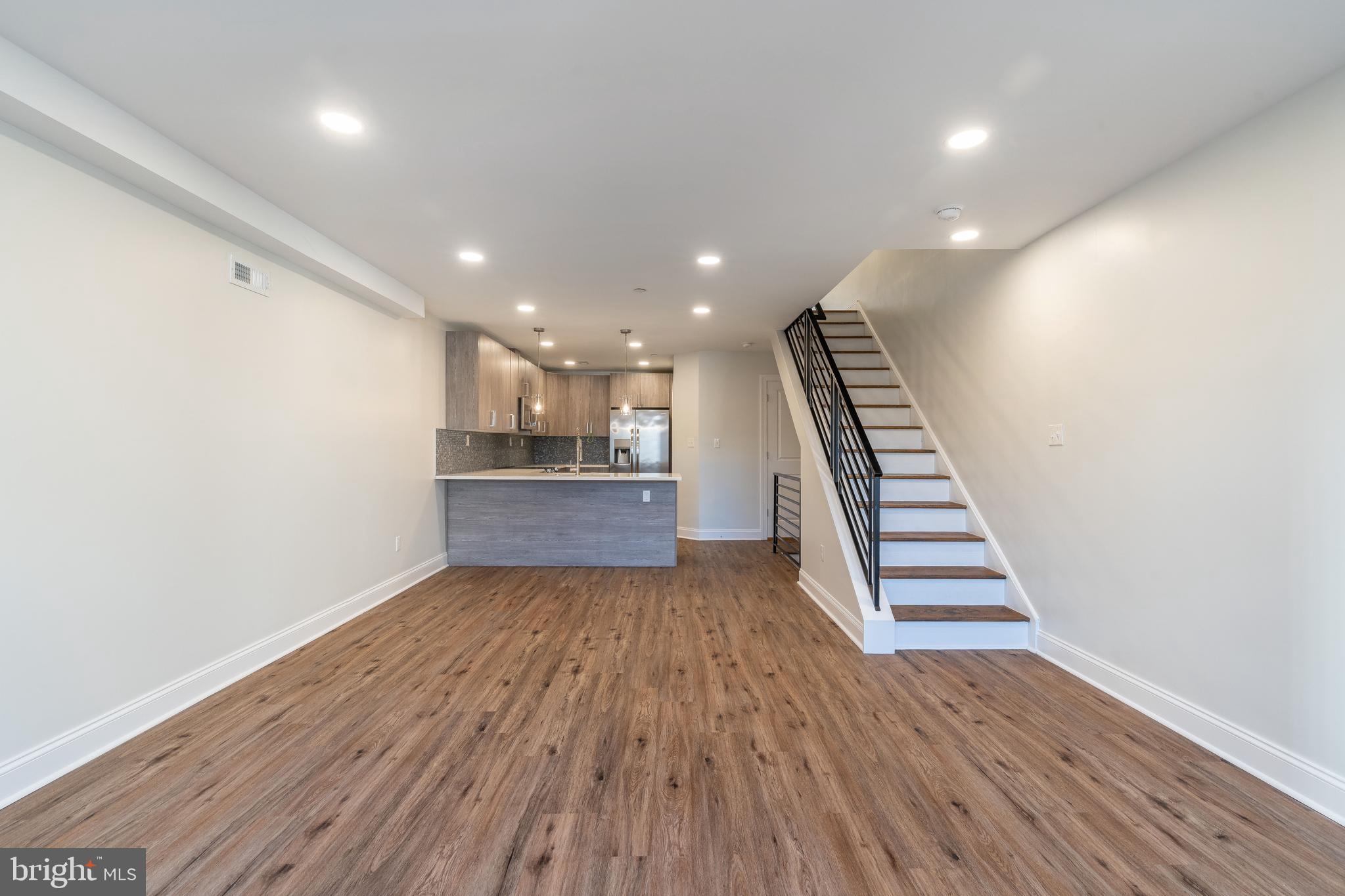 1702 N GRATZ ST #UNIT 2