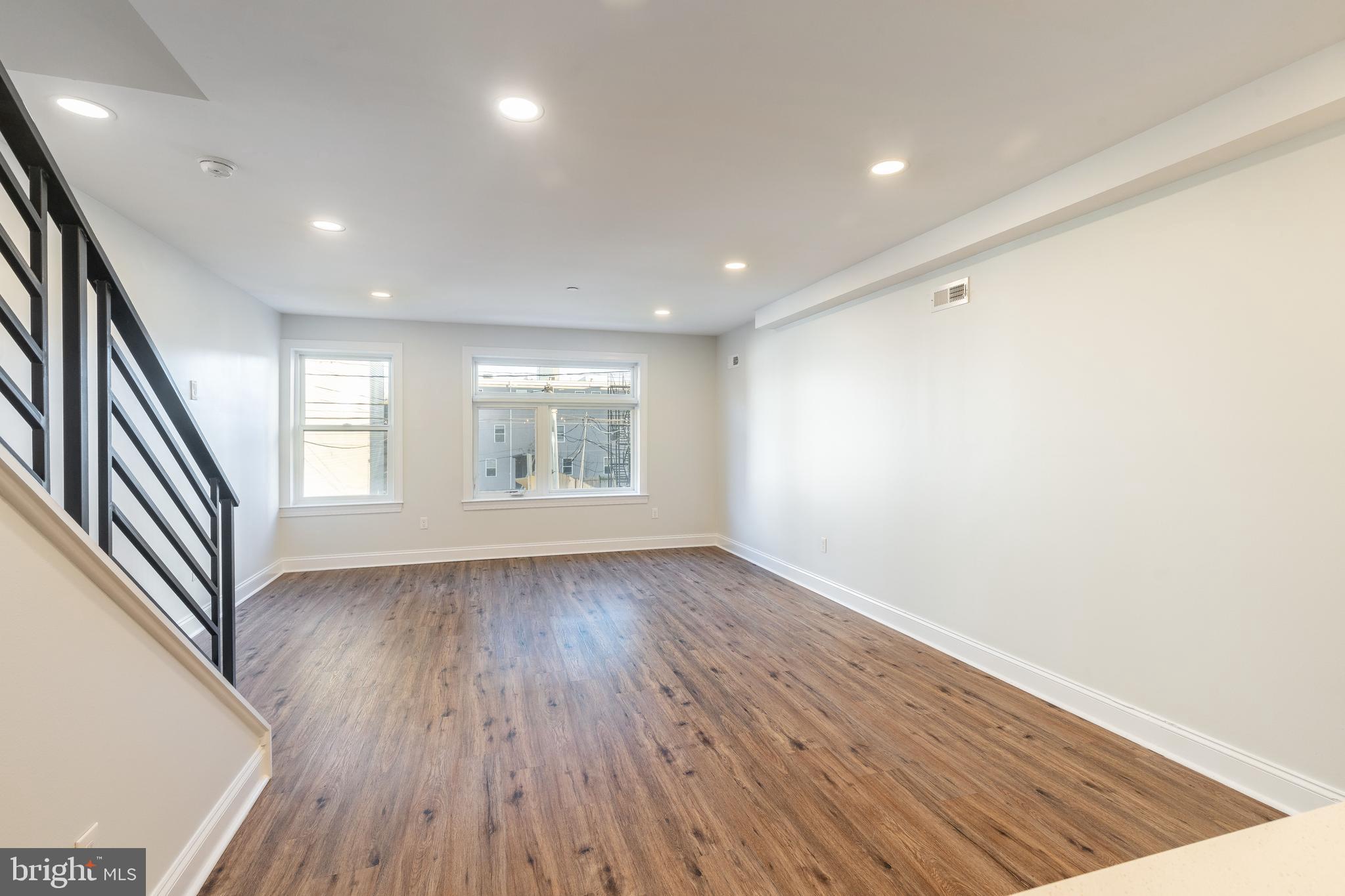 1702 N GRATZ ST #UNIT 2