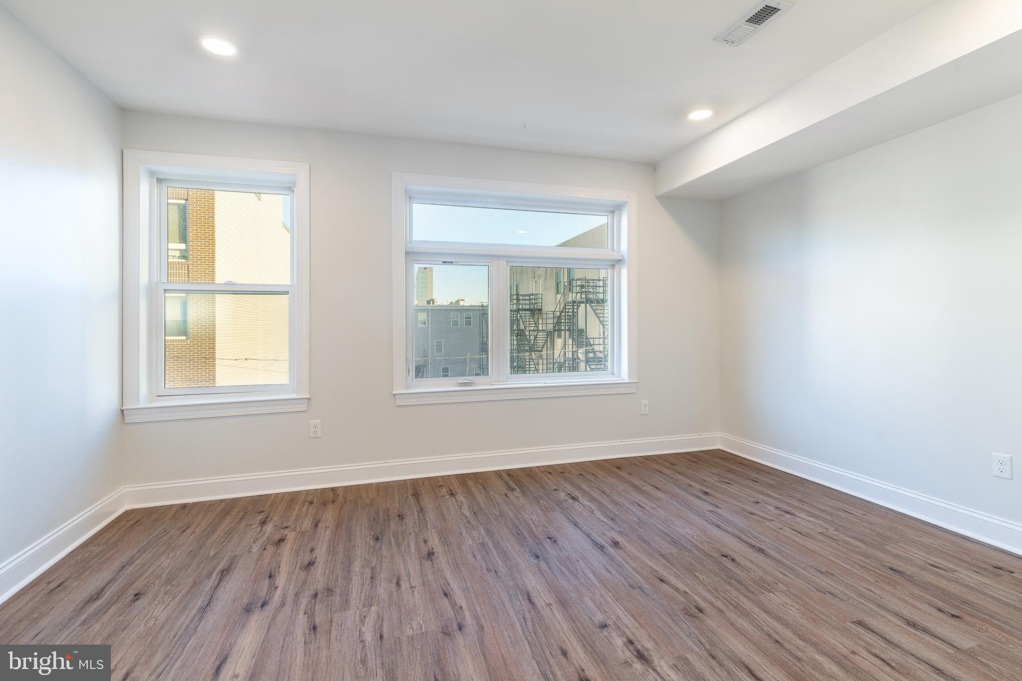 1702 N GRATZ ST #UNIT 2