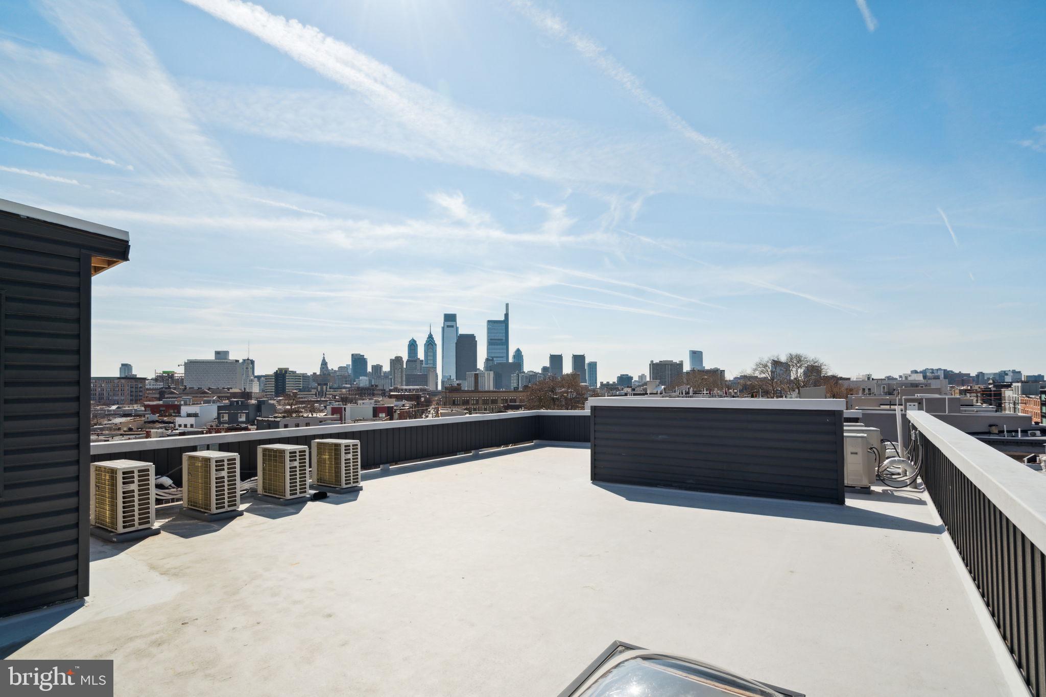 1648-50 Ridge Ave #402