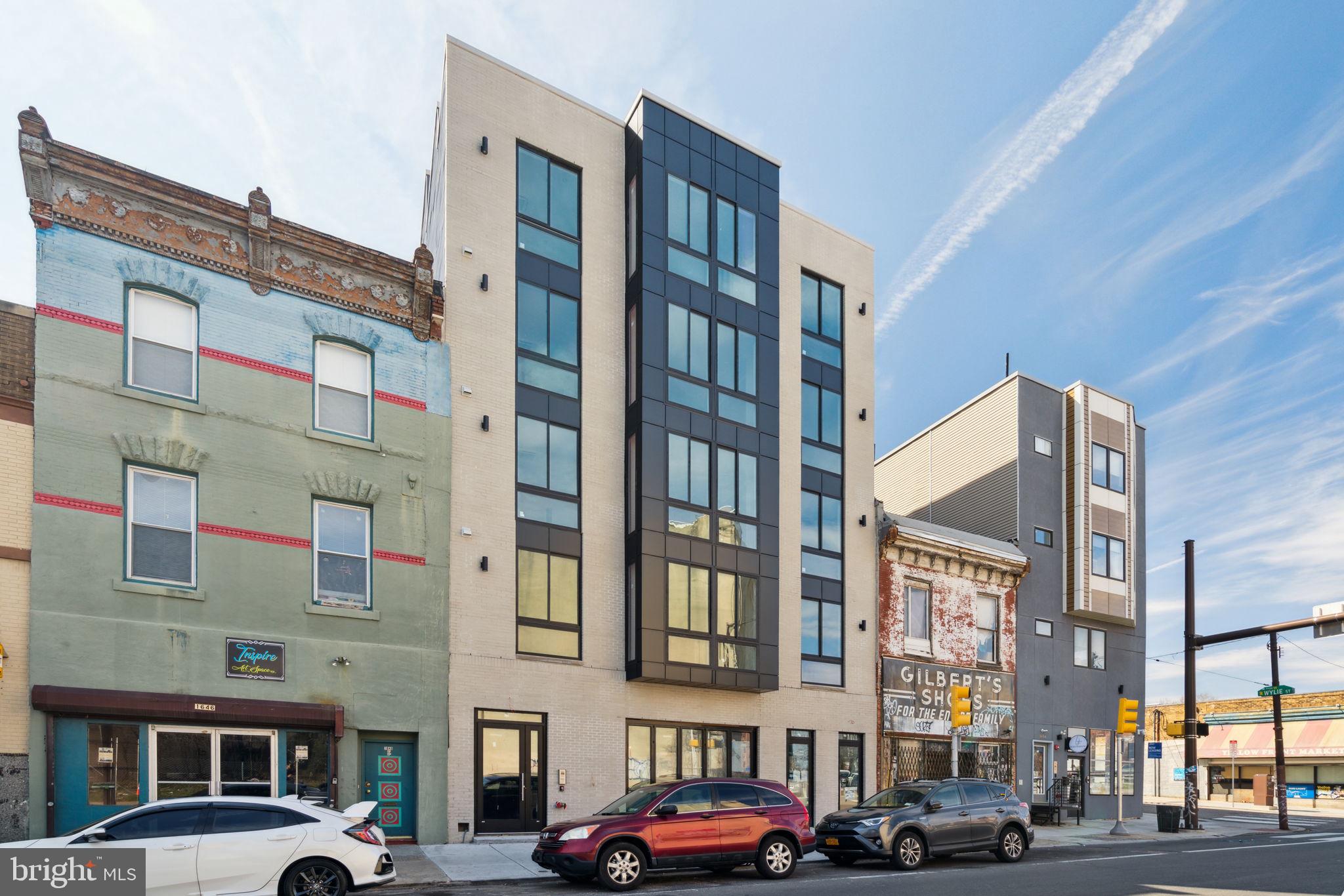 1648-50 Ridge Ave #402