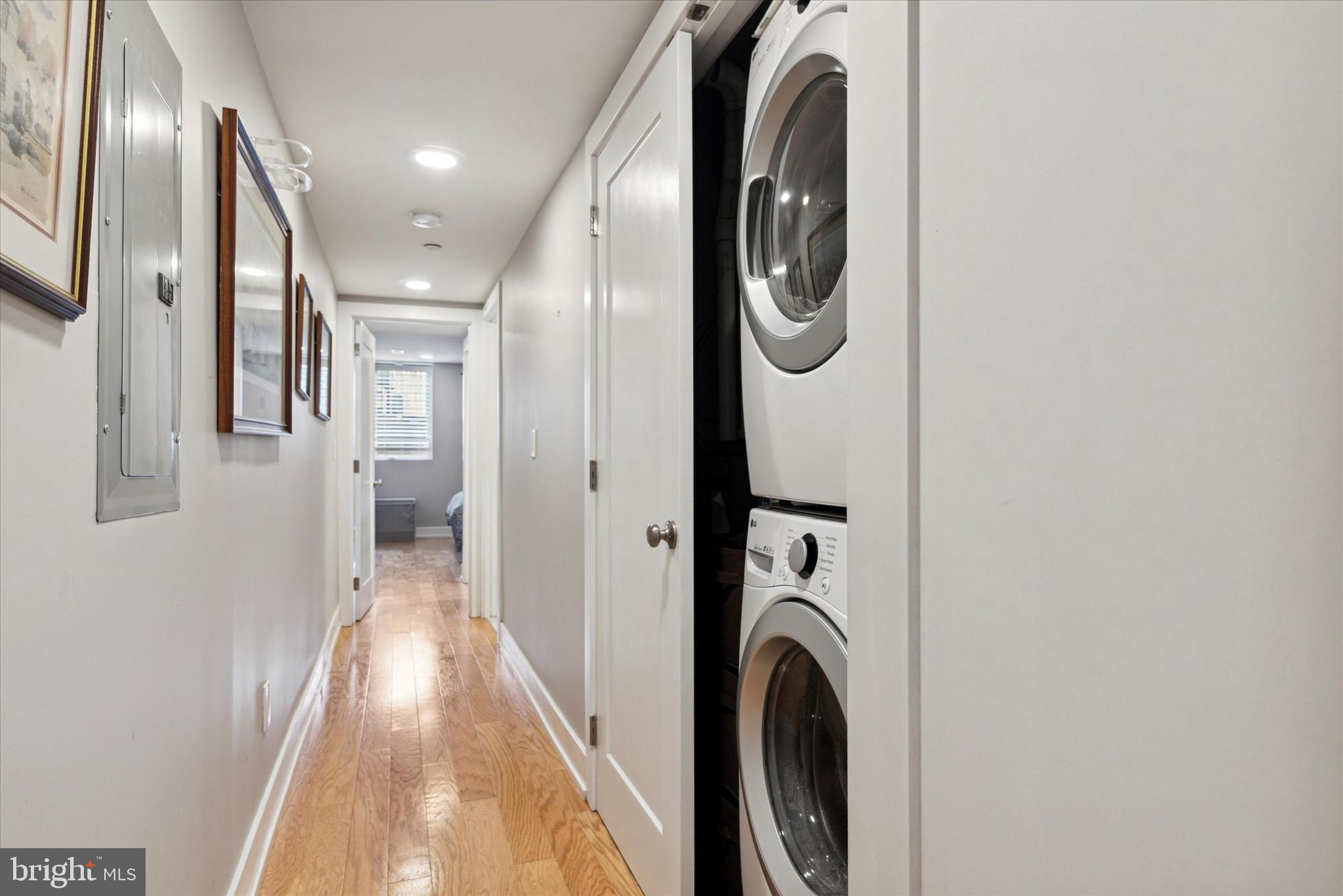 2711 W Jefferson St #1