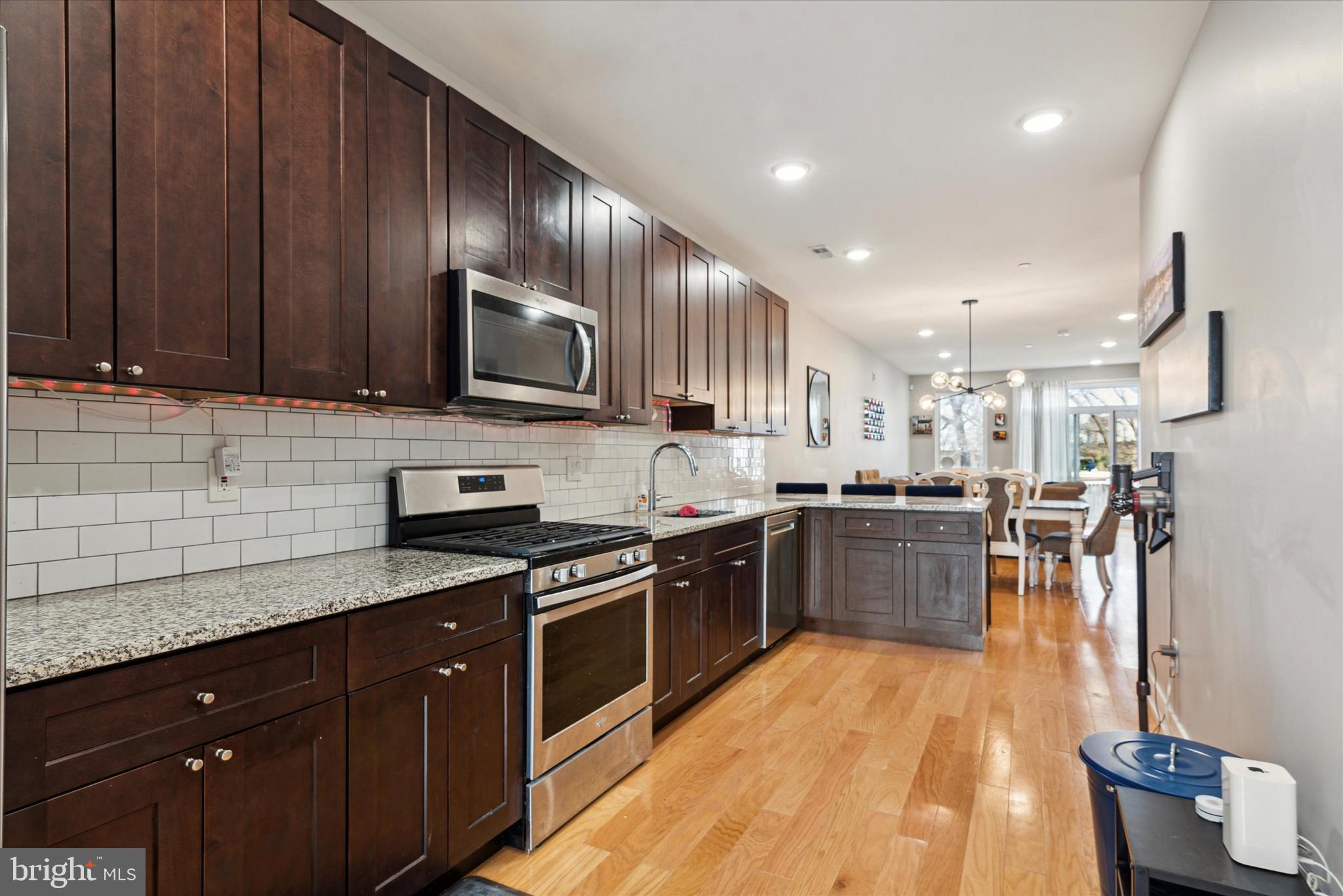 2711 W Jefferson St #1