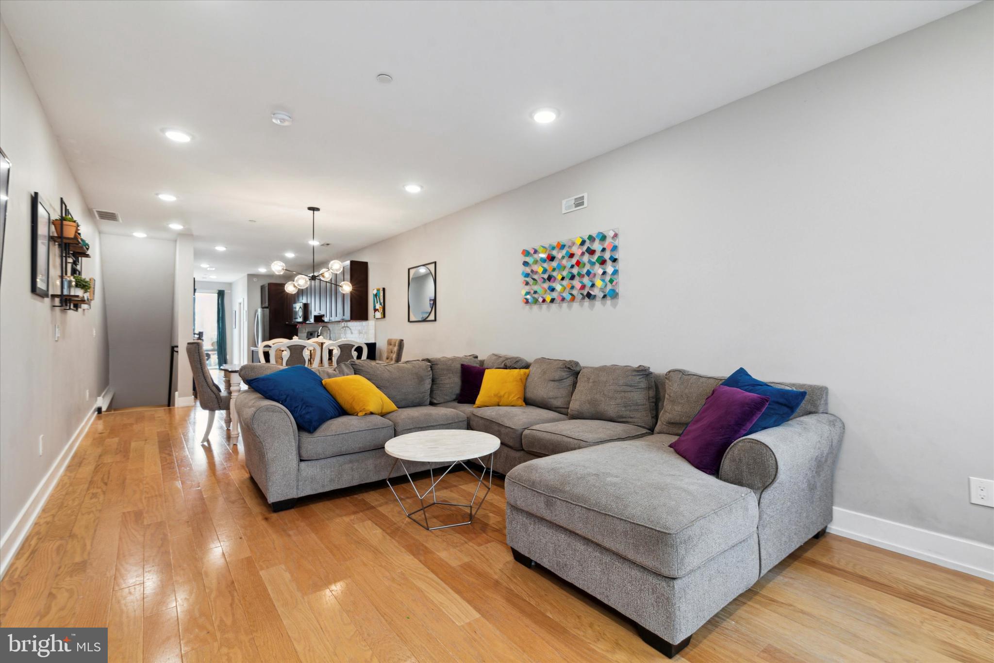 2711 W Jefferson St #1