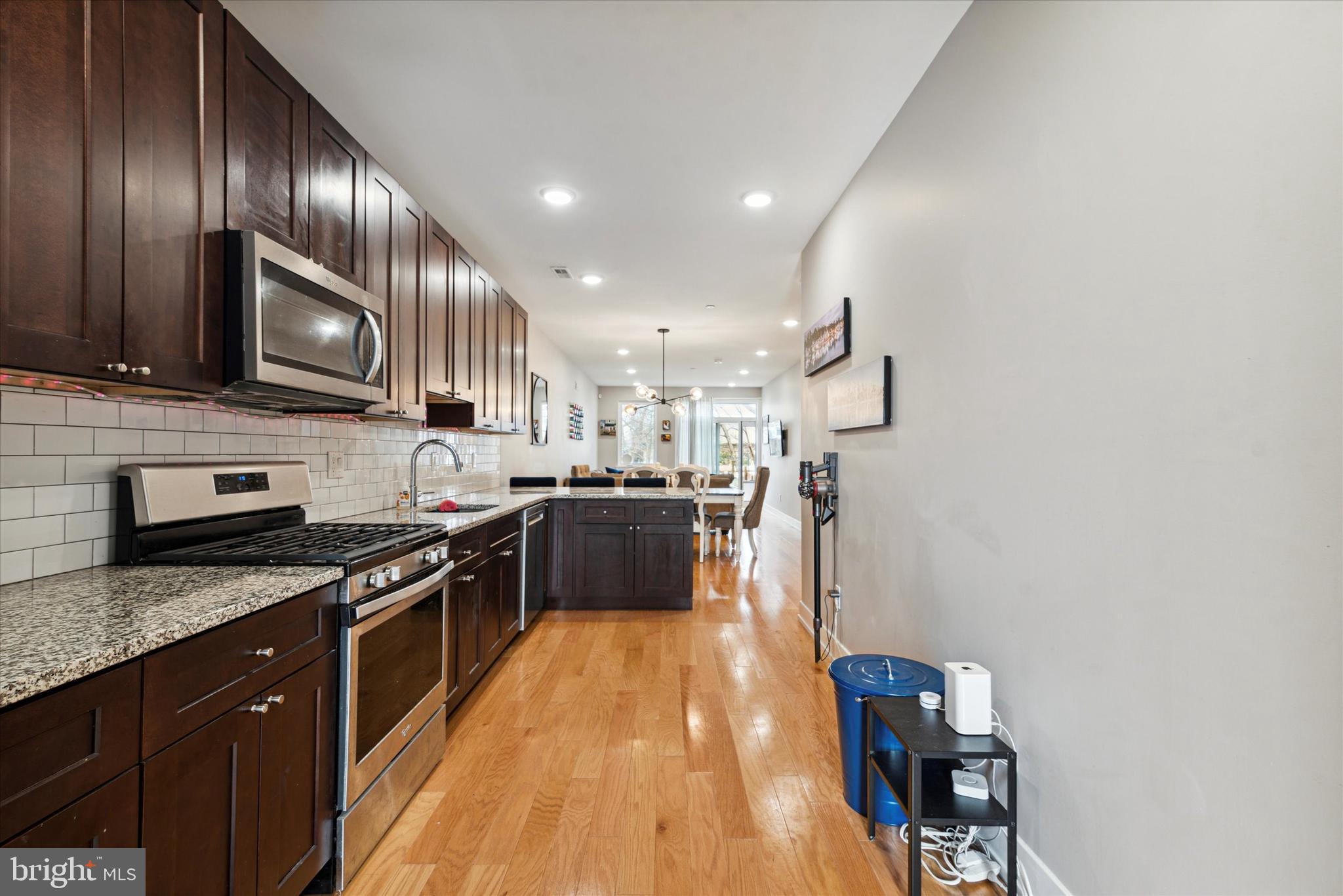 2711 W Jefferson St #1