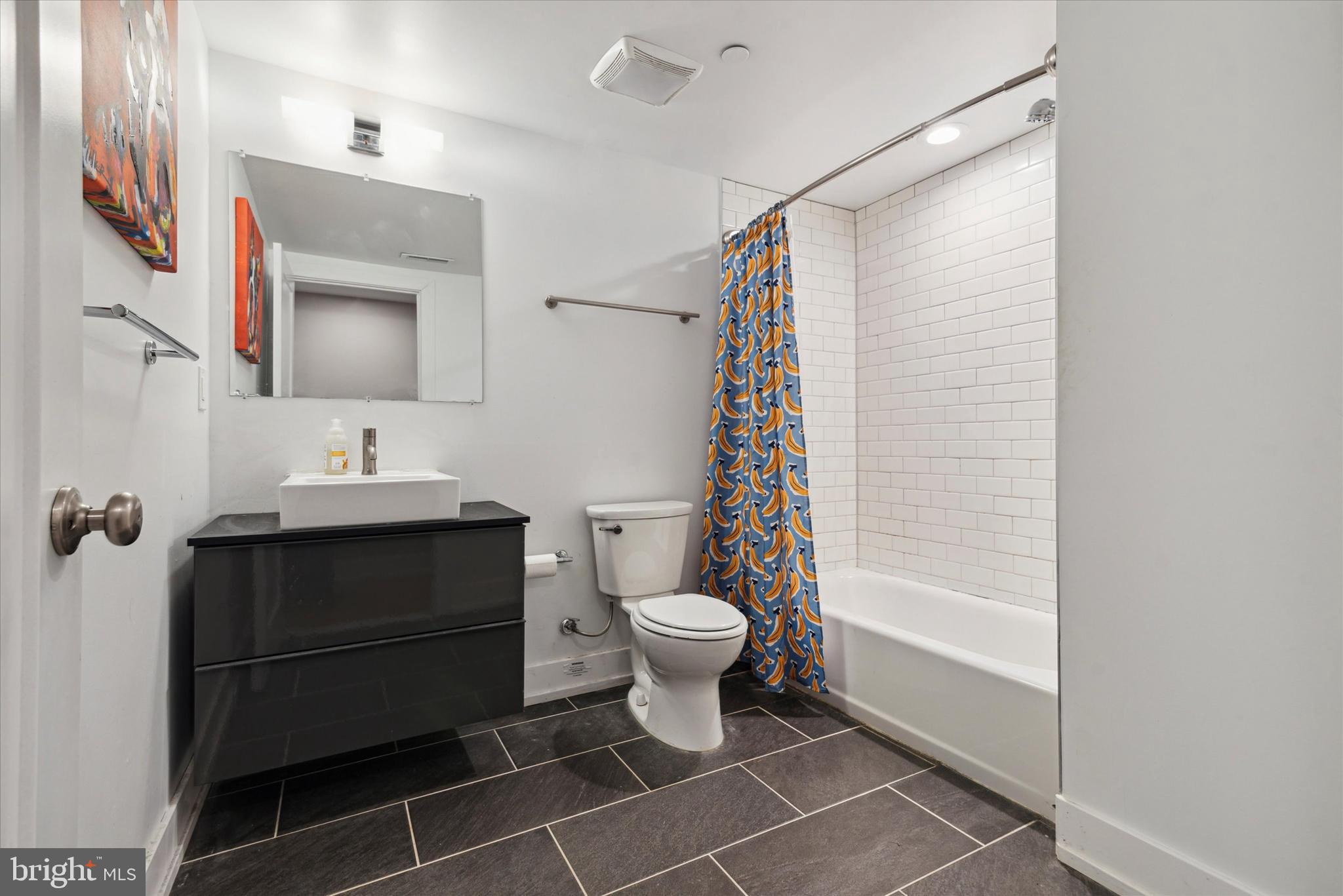 2711 W Jefferson St #1