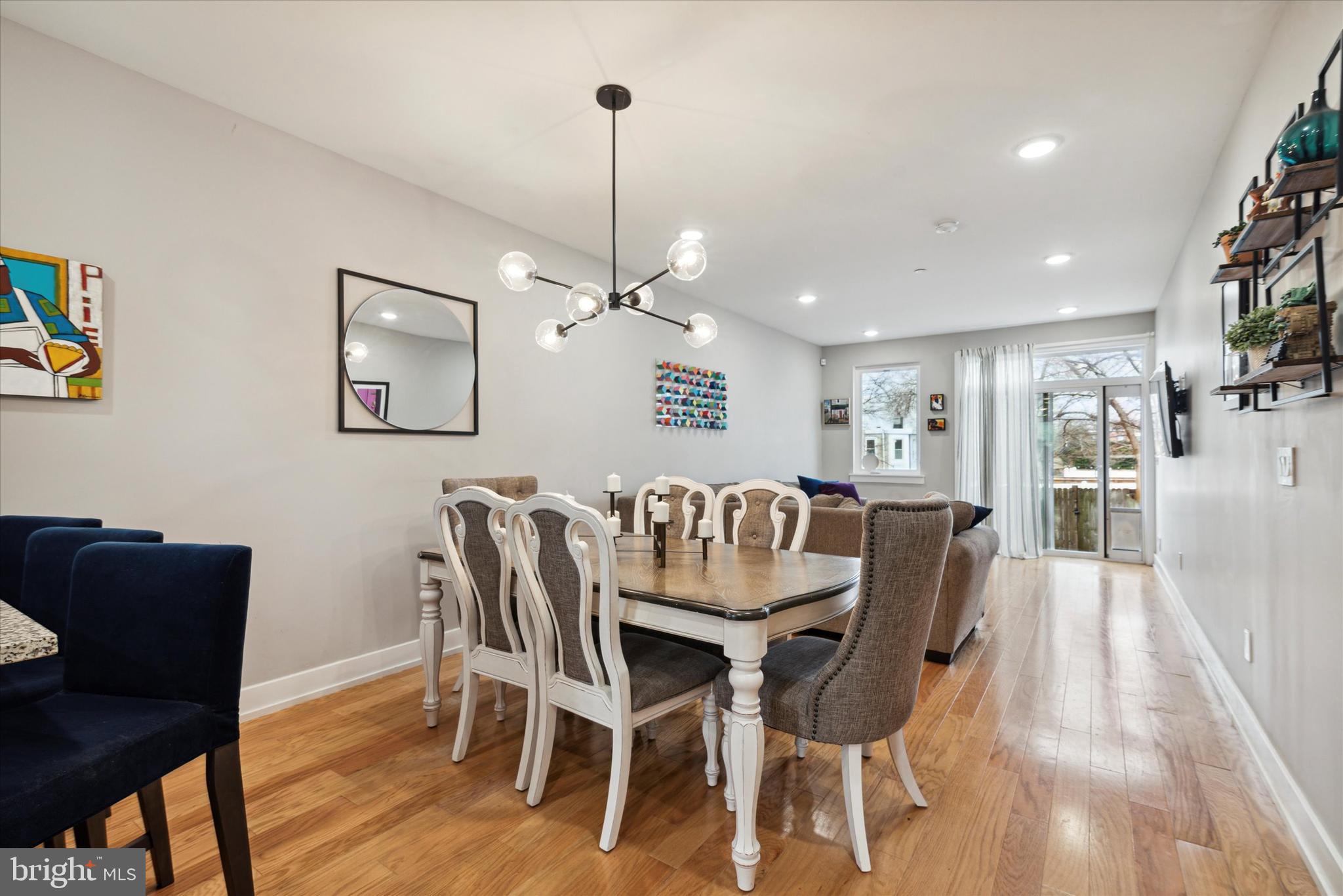 2711 W Jefferson St #1