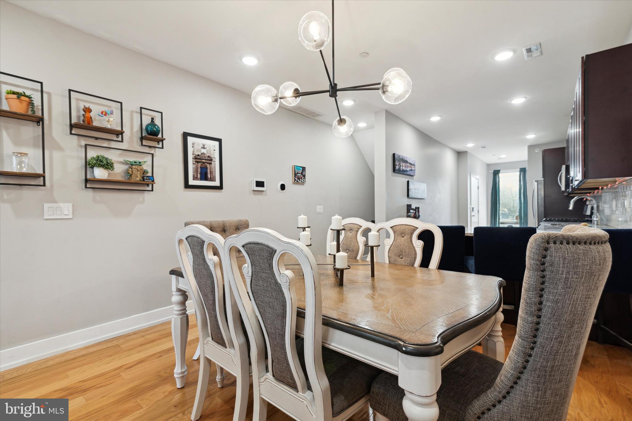 2711 W Jefferson St #1