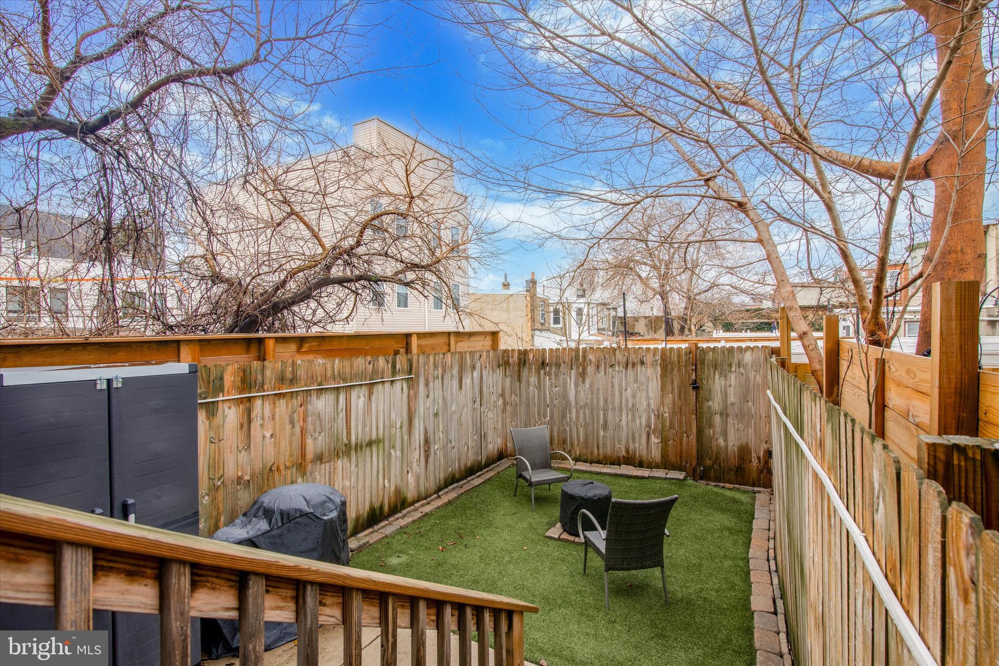 2711 W Jefferson St #1