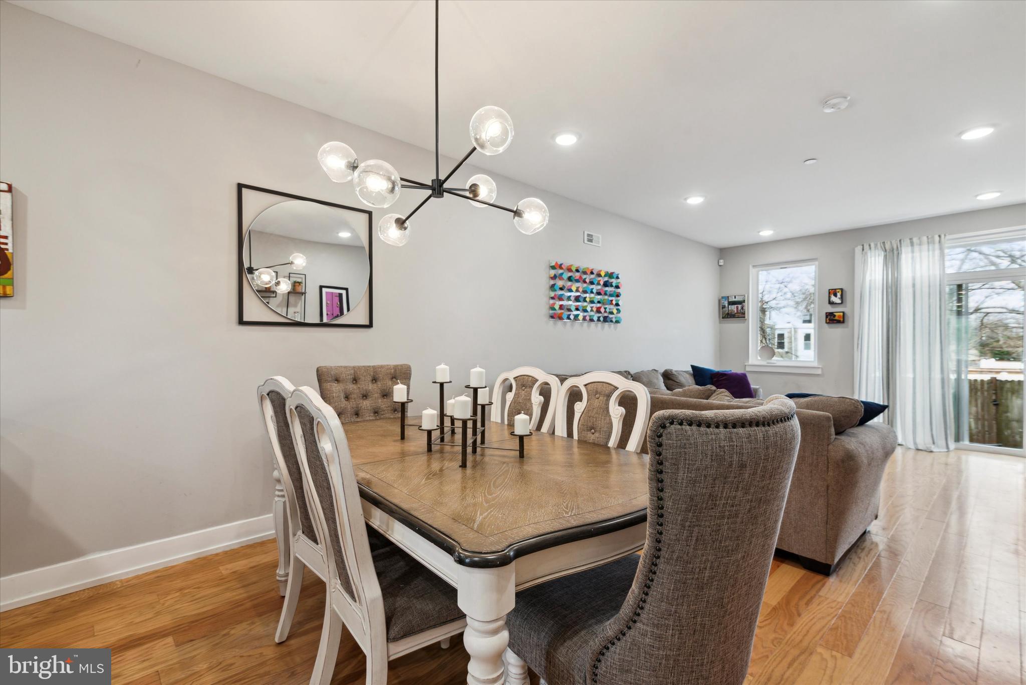 2711 W Jefferson St #1