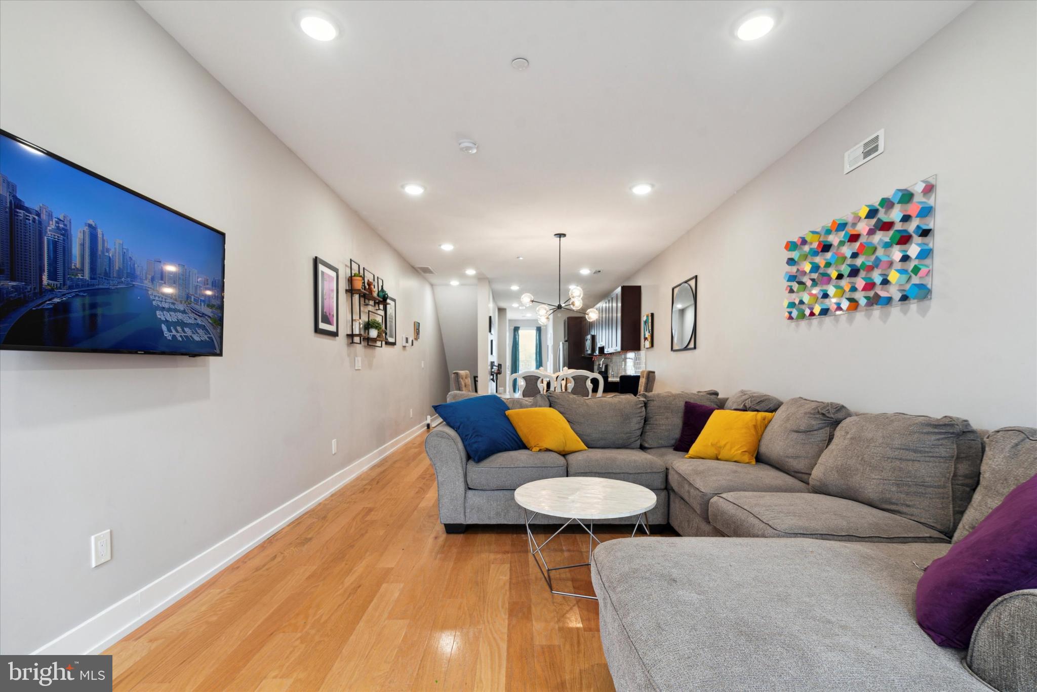 2711 W Jefferson St #1