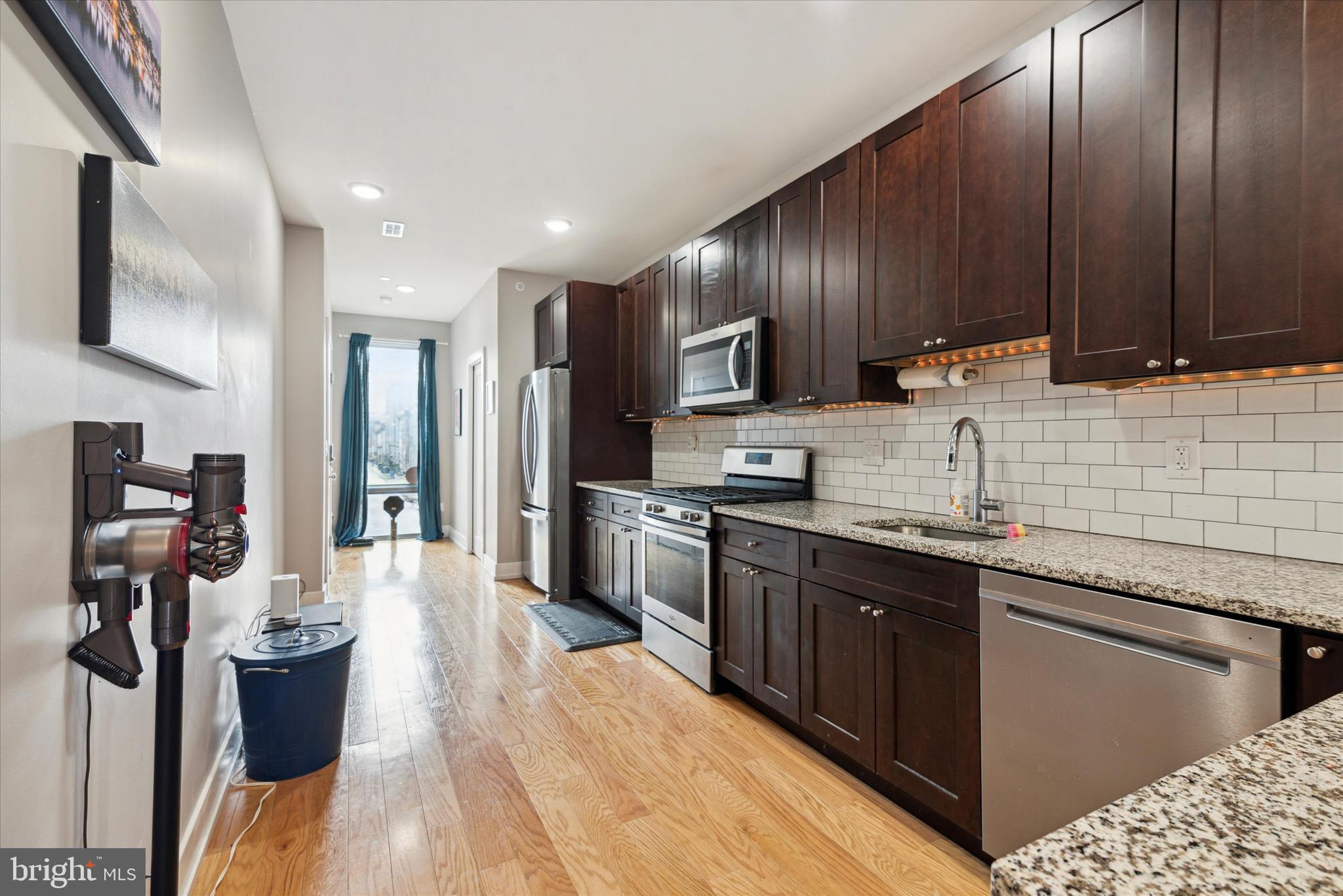 2711 W Jefferson St #1