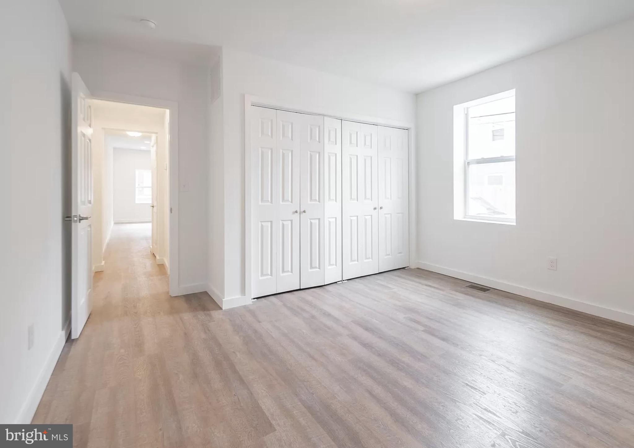 717 E THOMPSON ST #1