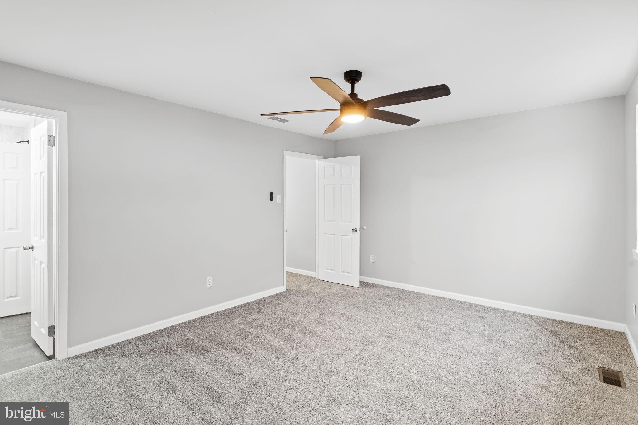 4054 E Cheltenham Ave