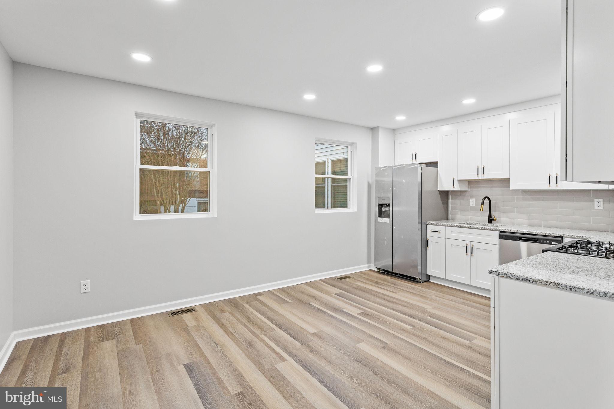 4054 E Cheltenham Ave