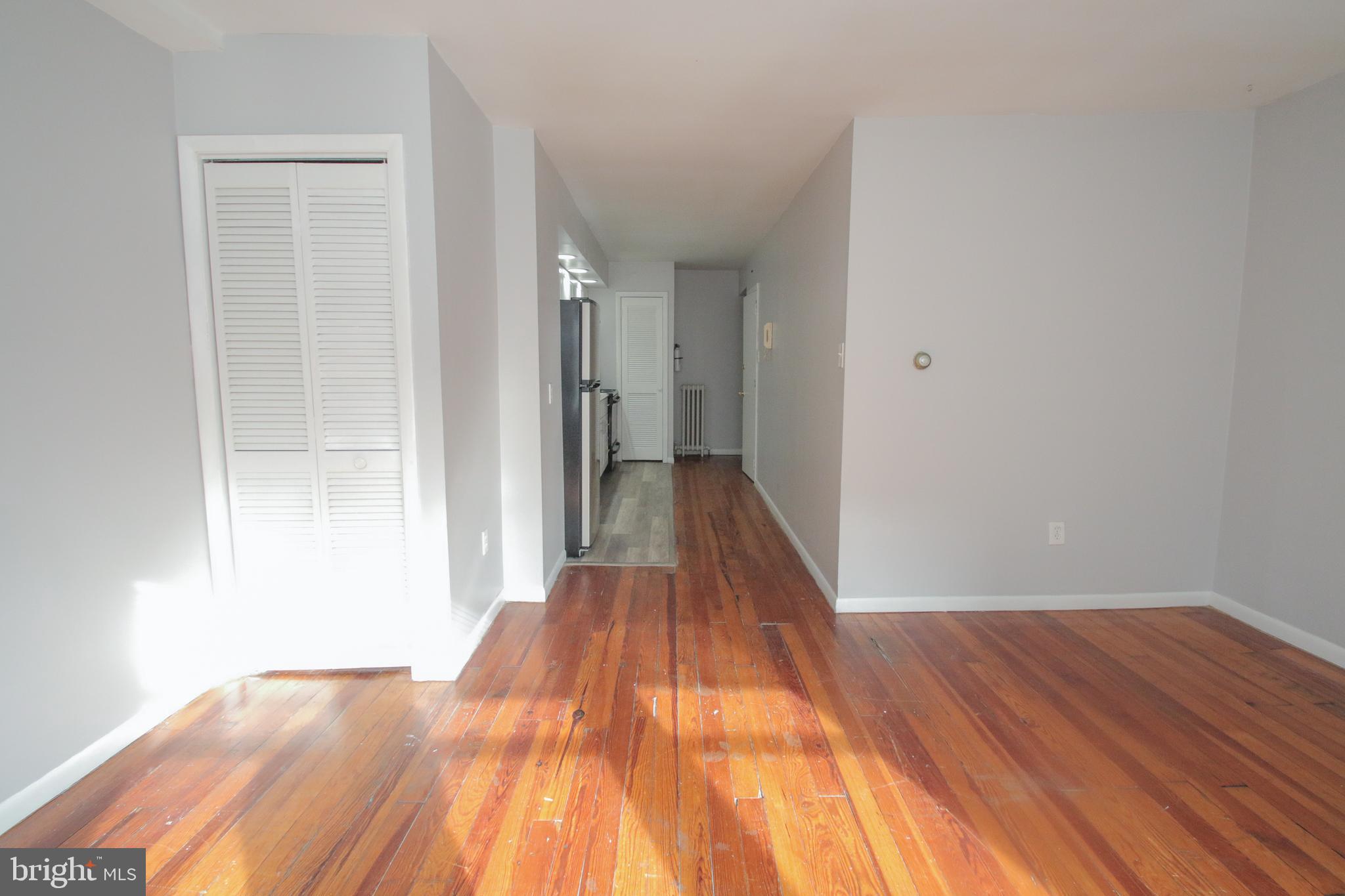 1819 BAINBRIDGE ST #3