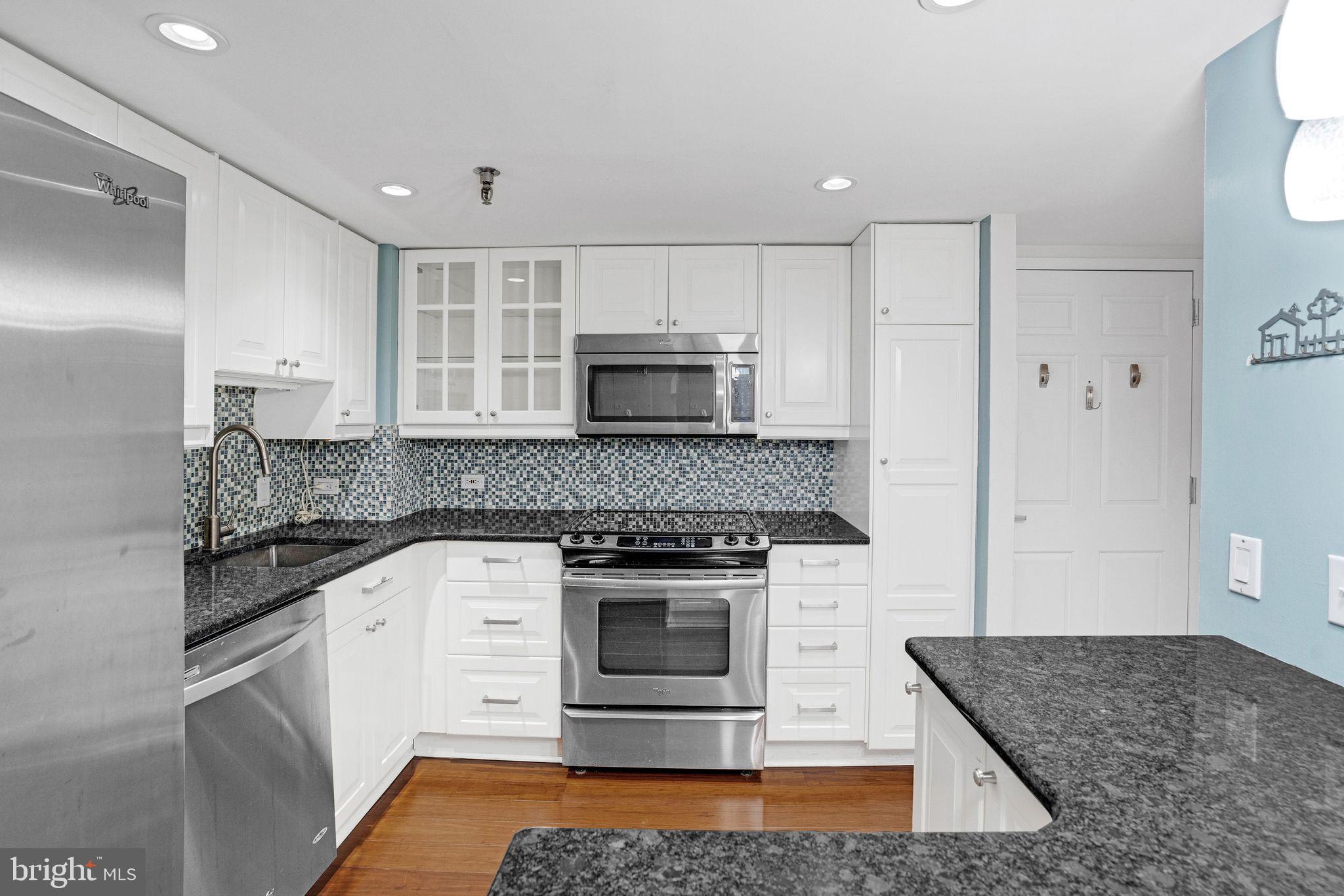 2001 Hamilton St #2305