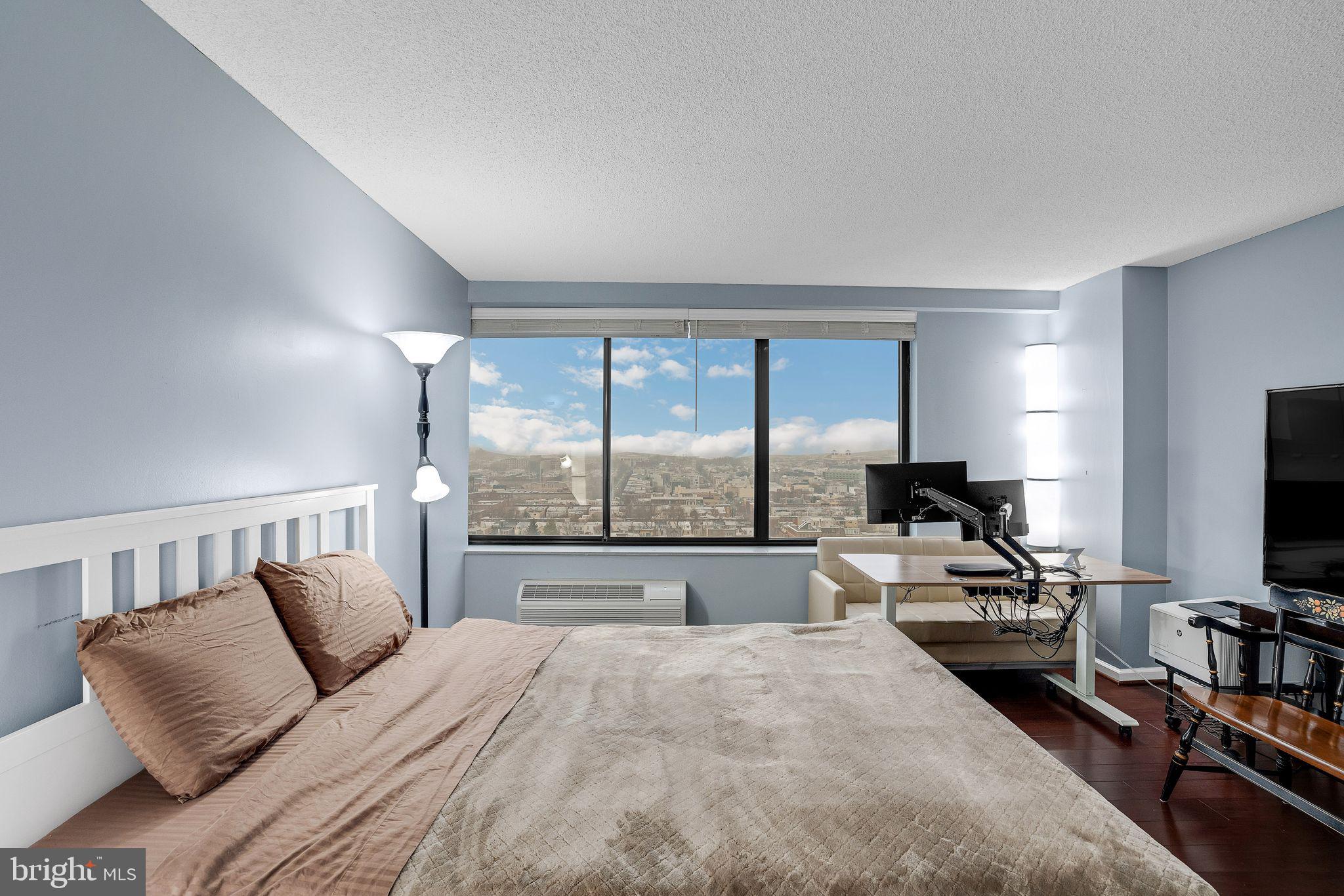 2001 Hamilton St #2305