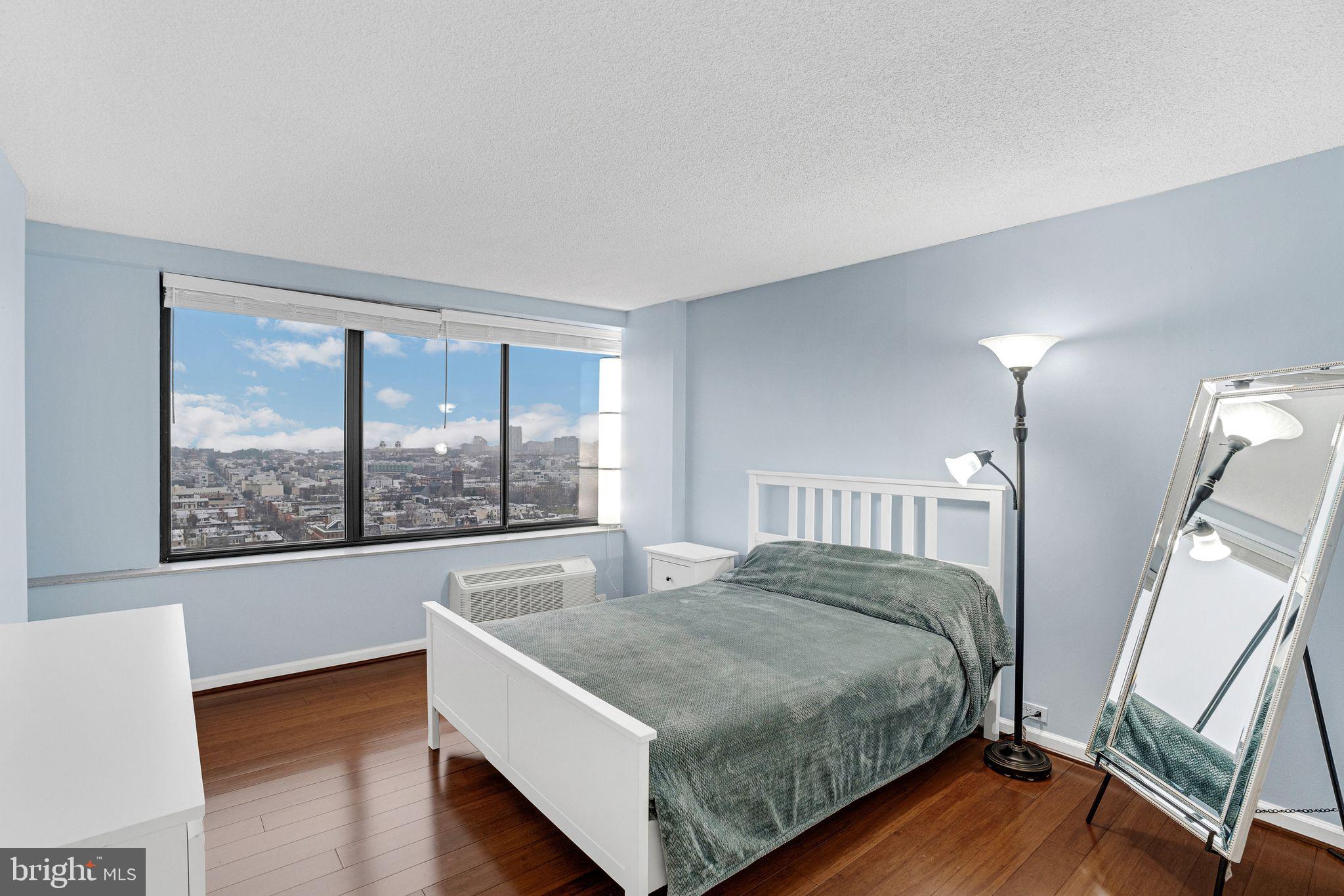 2001 Hamilton St #2305