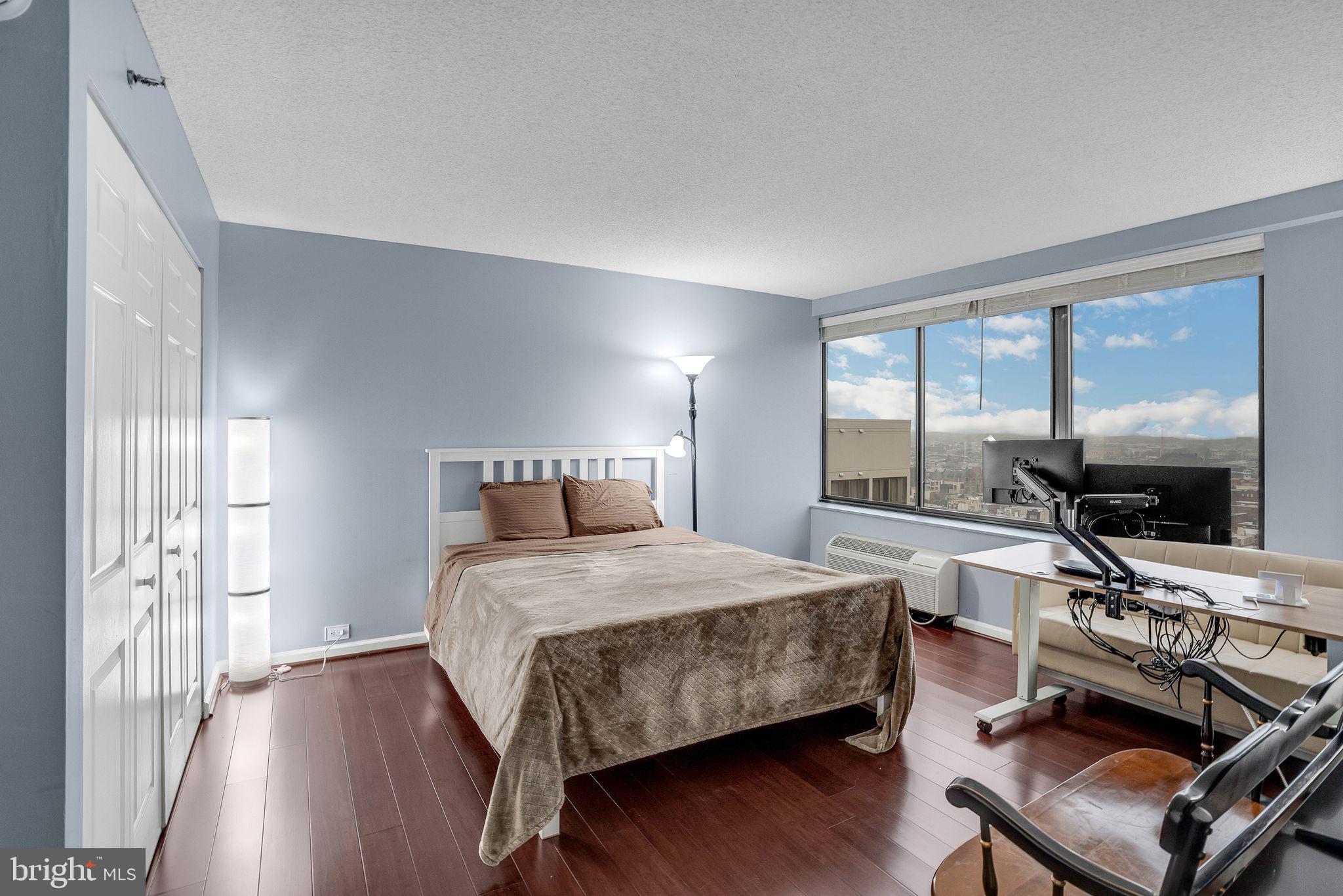 2001 Hamilton St #2305