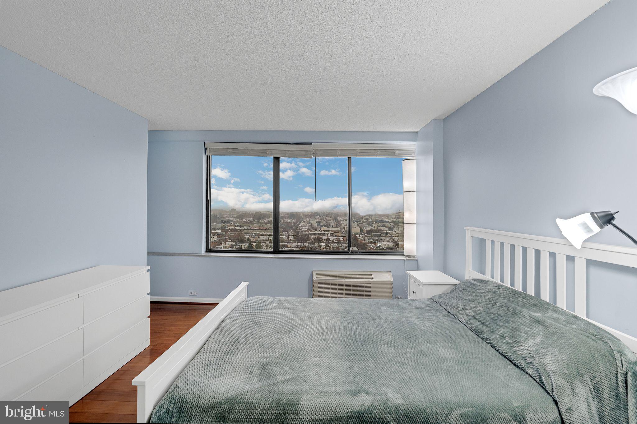 2001 Hamilton St #2305