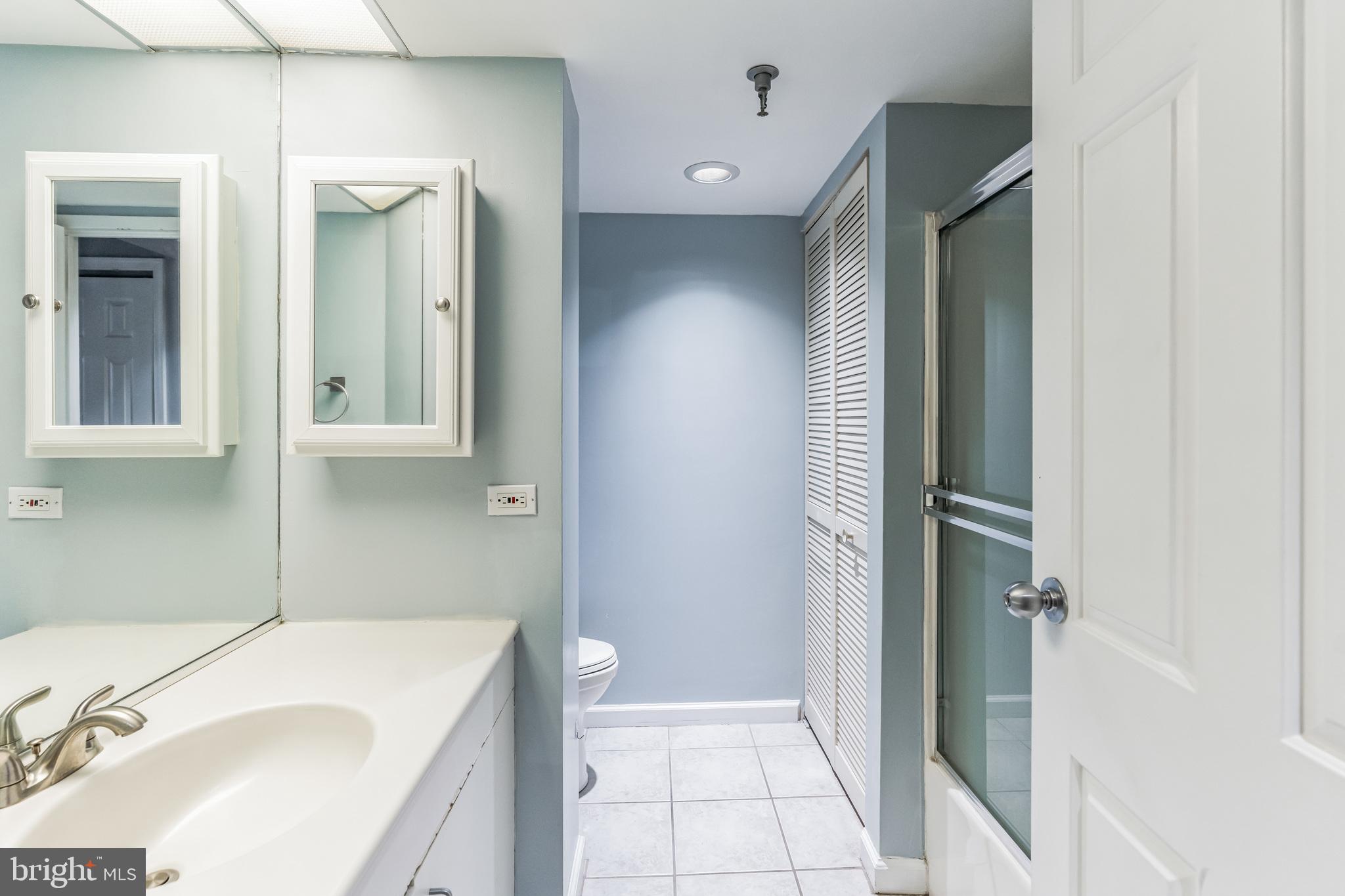 2001 Hamilton St #2305