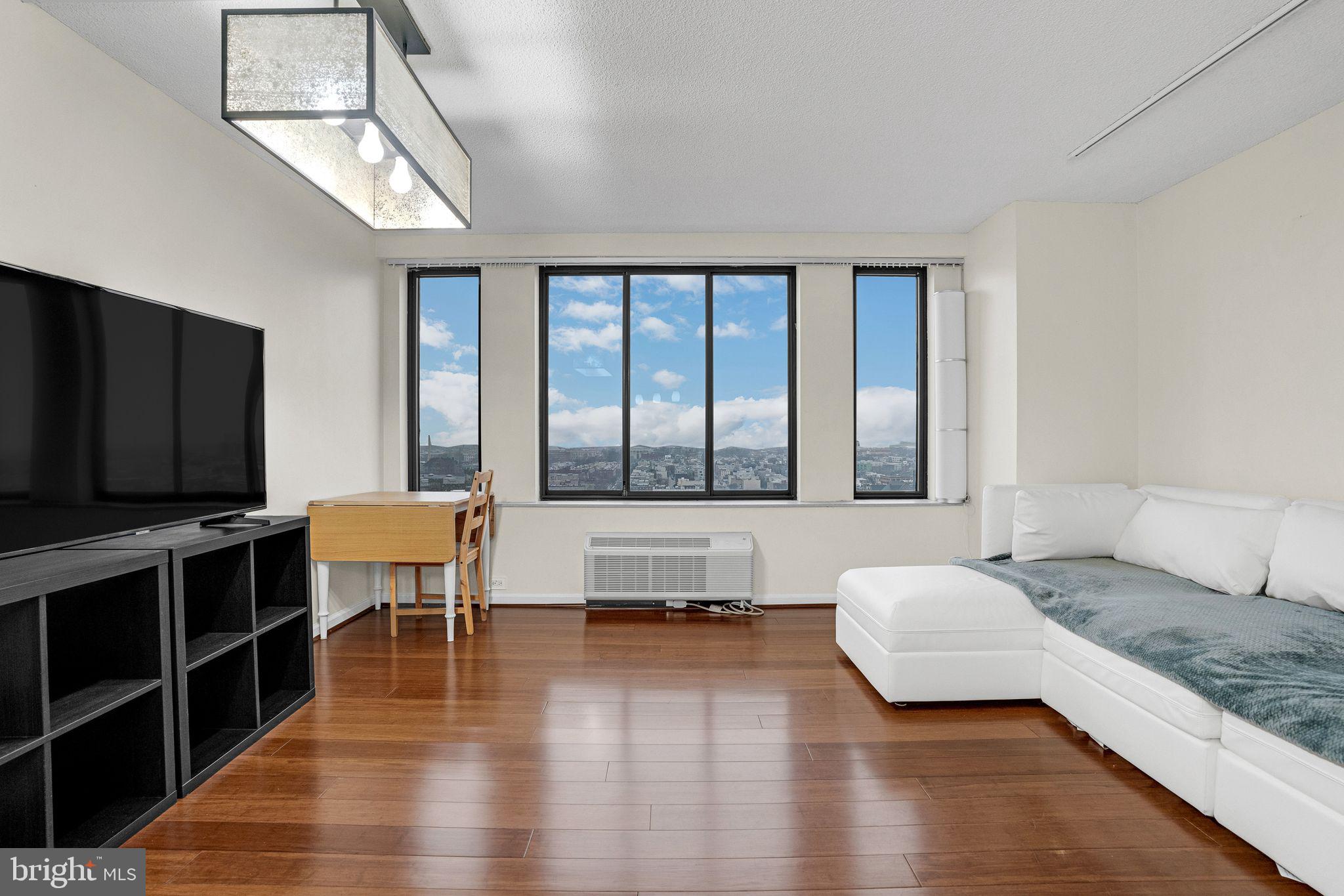 2001 Hamilton St #2305