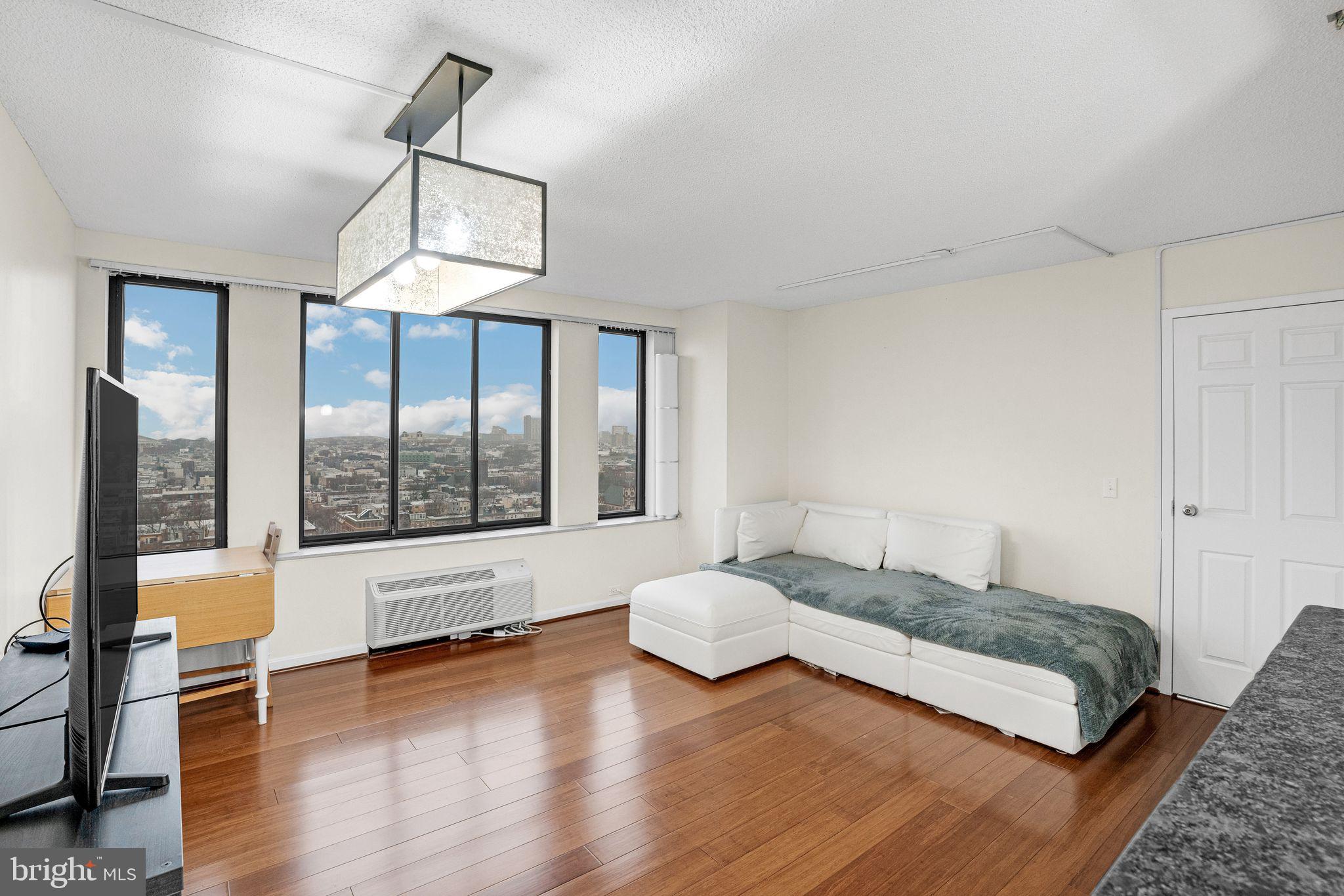 2001 Hamilton St #2305