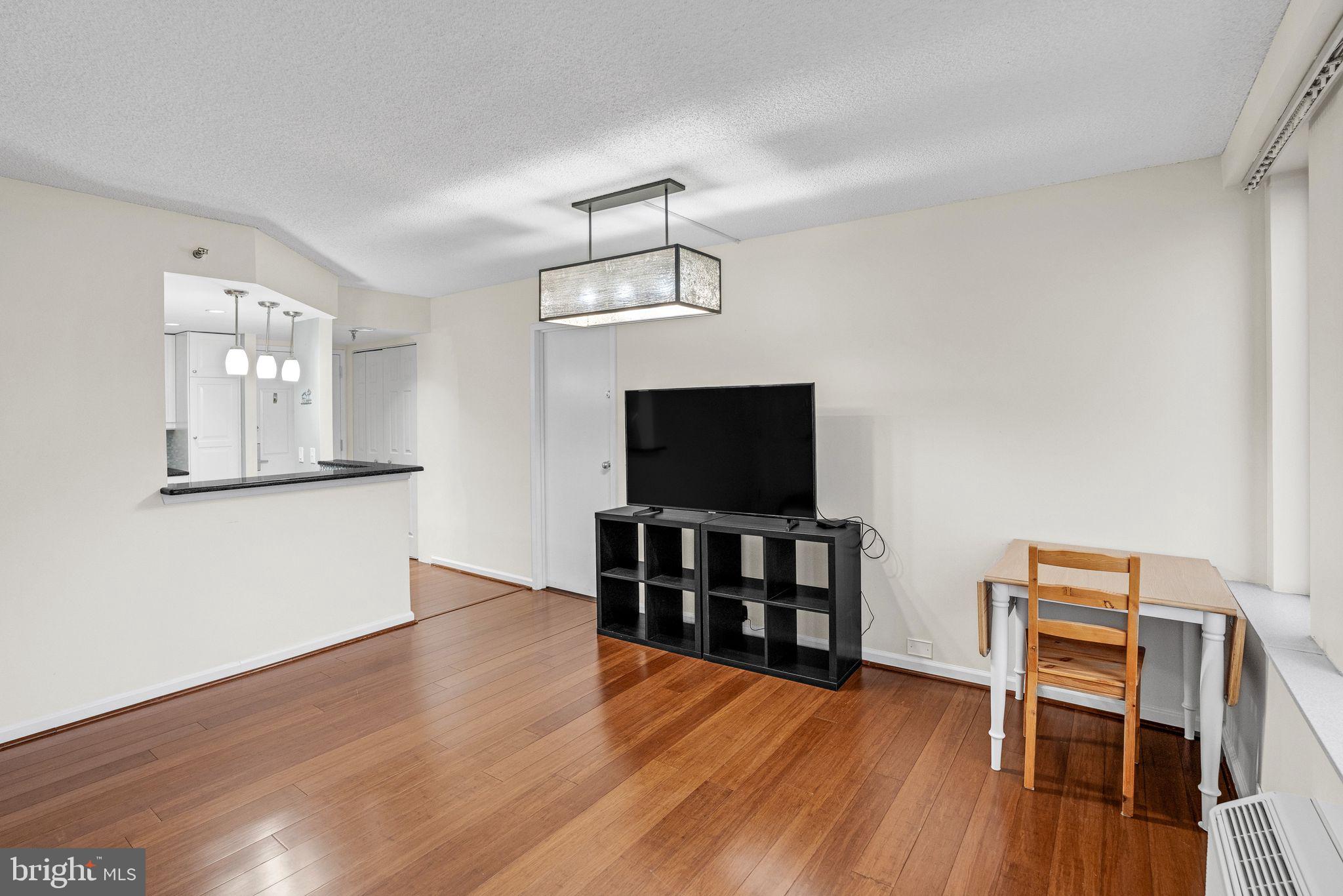 2001 Hamilton St #2305