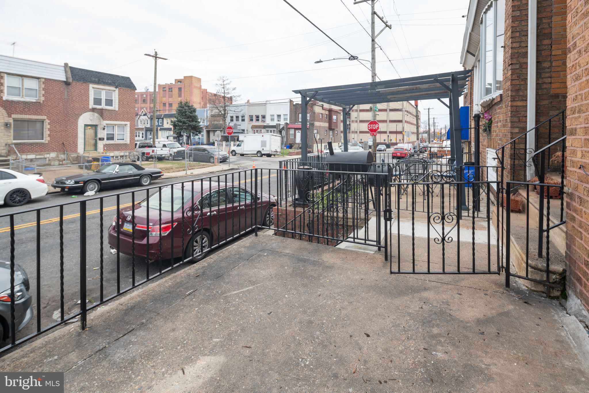 3906 K St