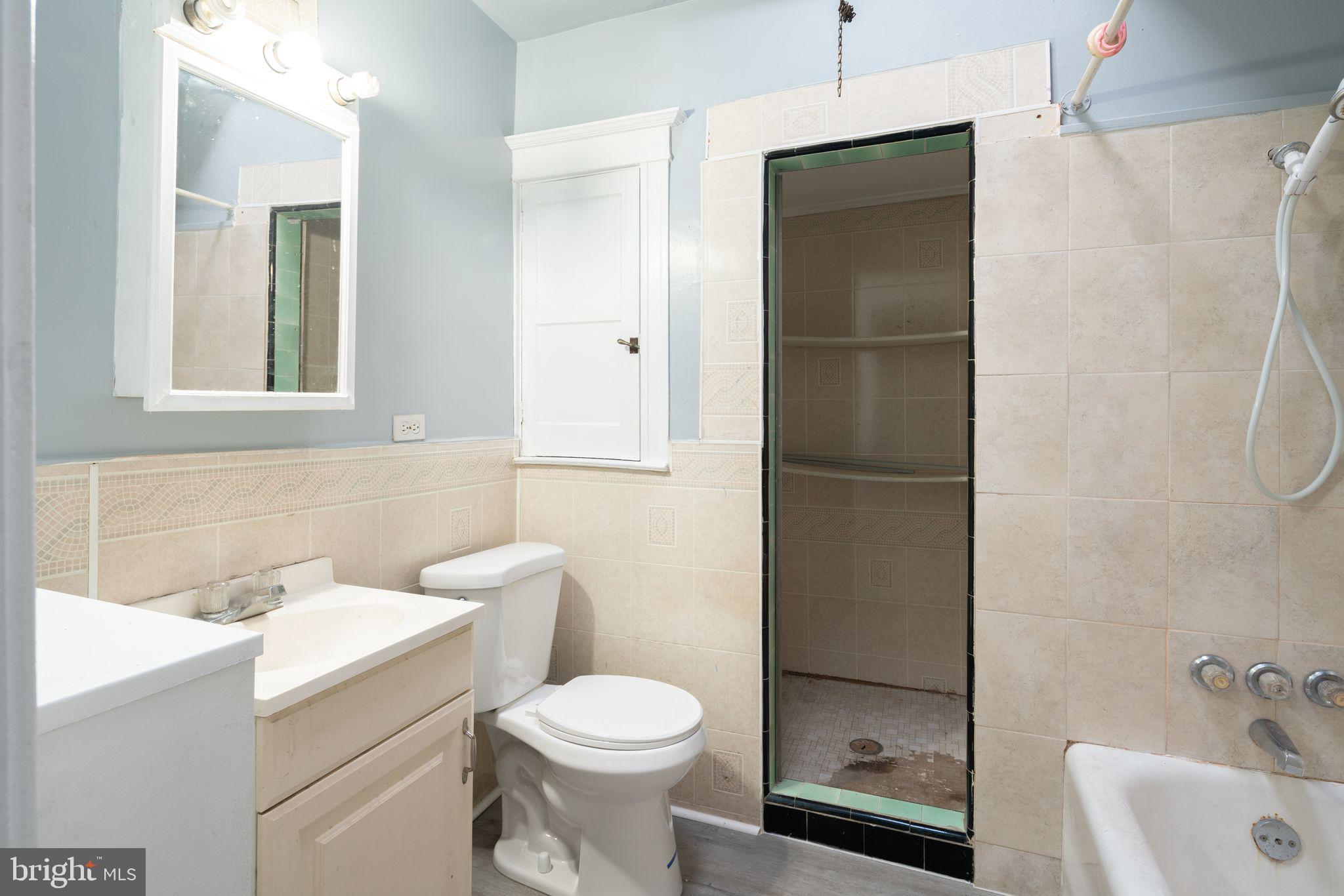 3906 K St