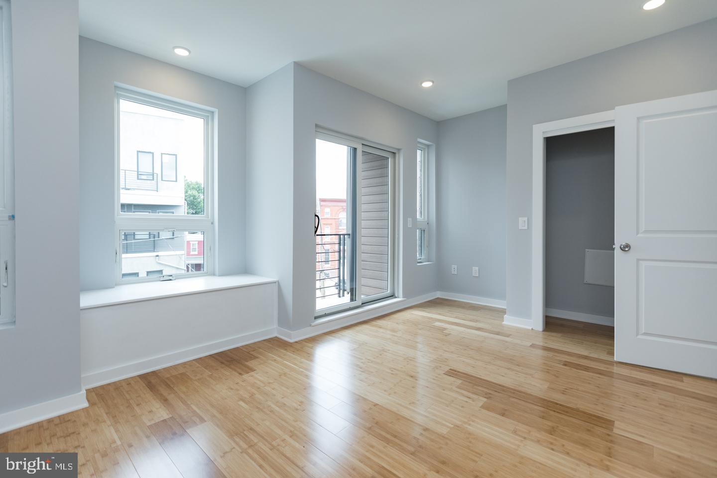 2230 FRANKFORD AVE #2