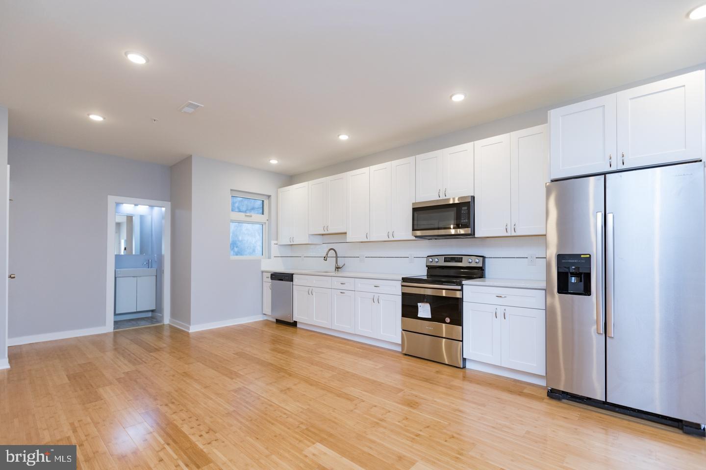 2230 FRANKFORD AVE #2