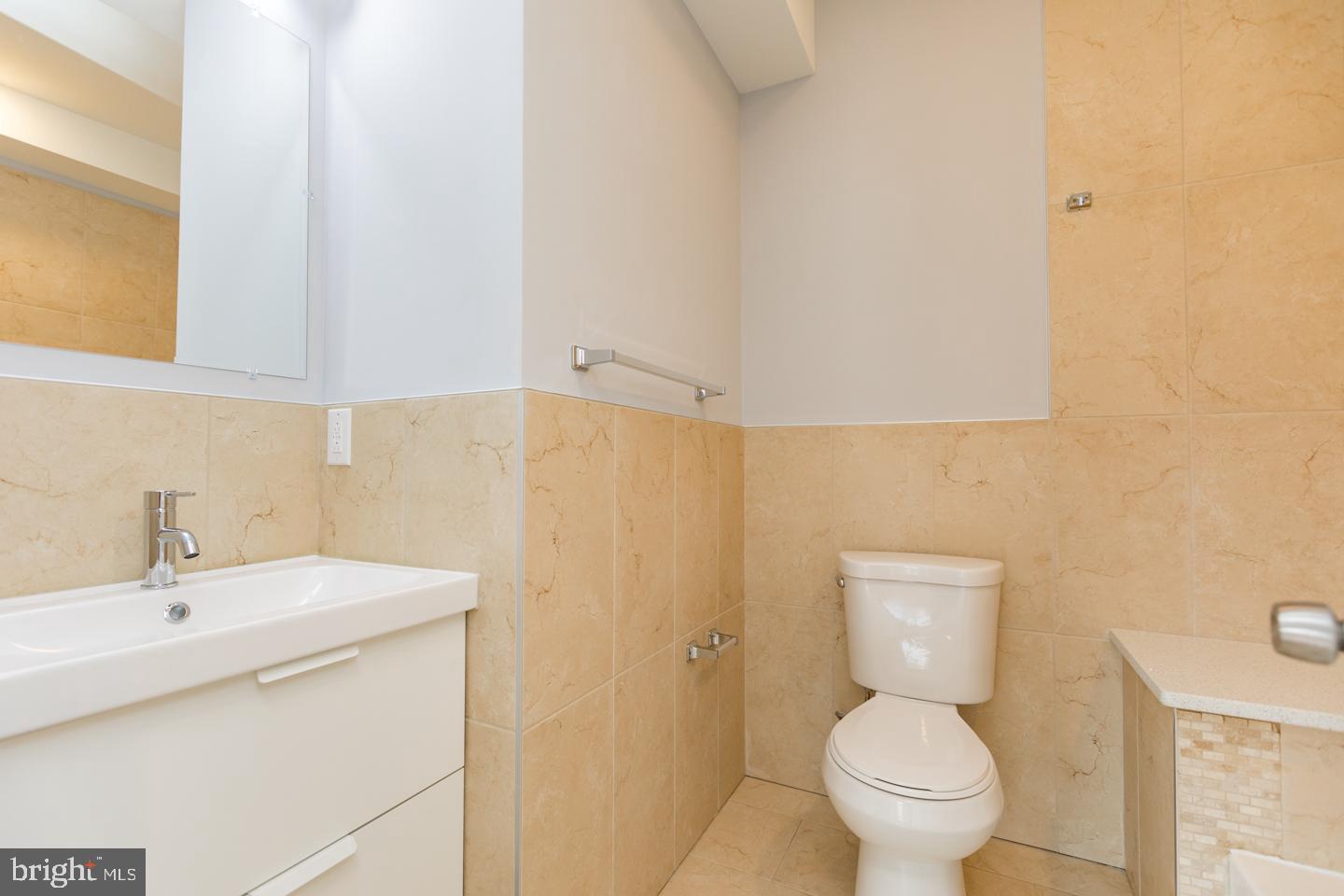 2230 FRANKFORD AVE #2