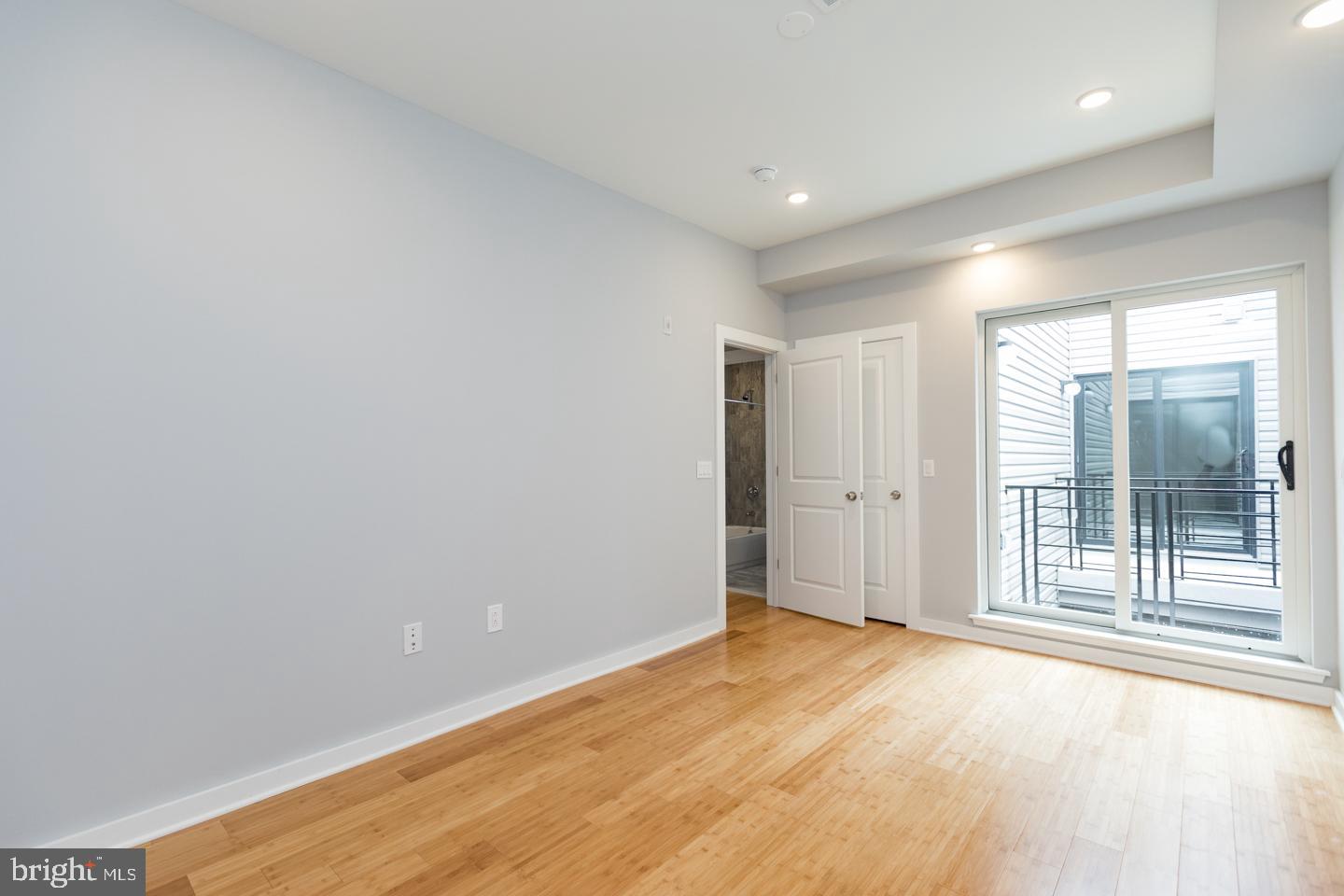 2230 FRANKFORD AVE #2