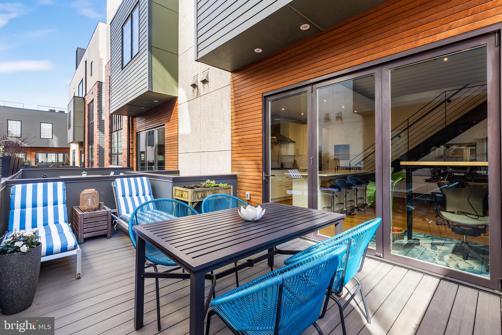 1124 Shackamaxon St #8