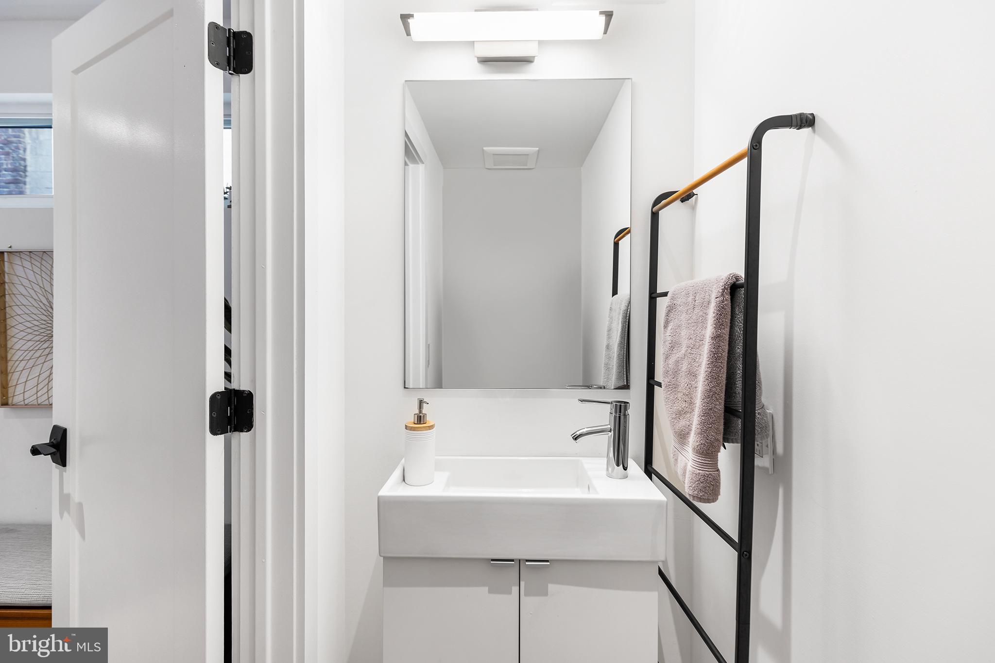 1124 Shackamaxon St #8