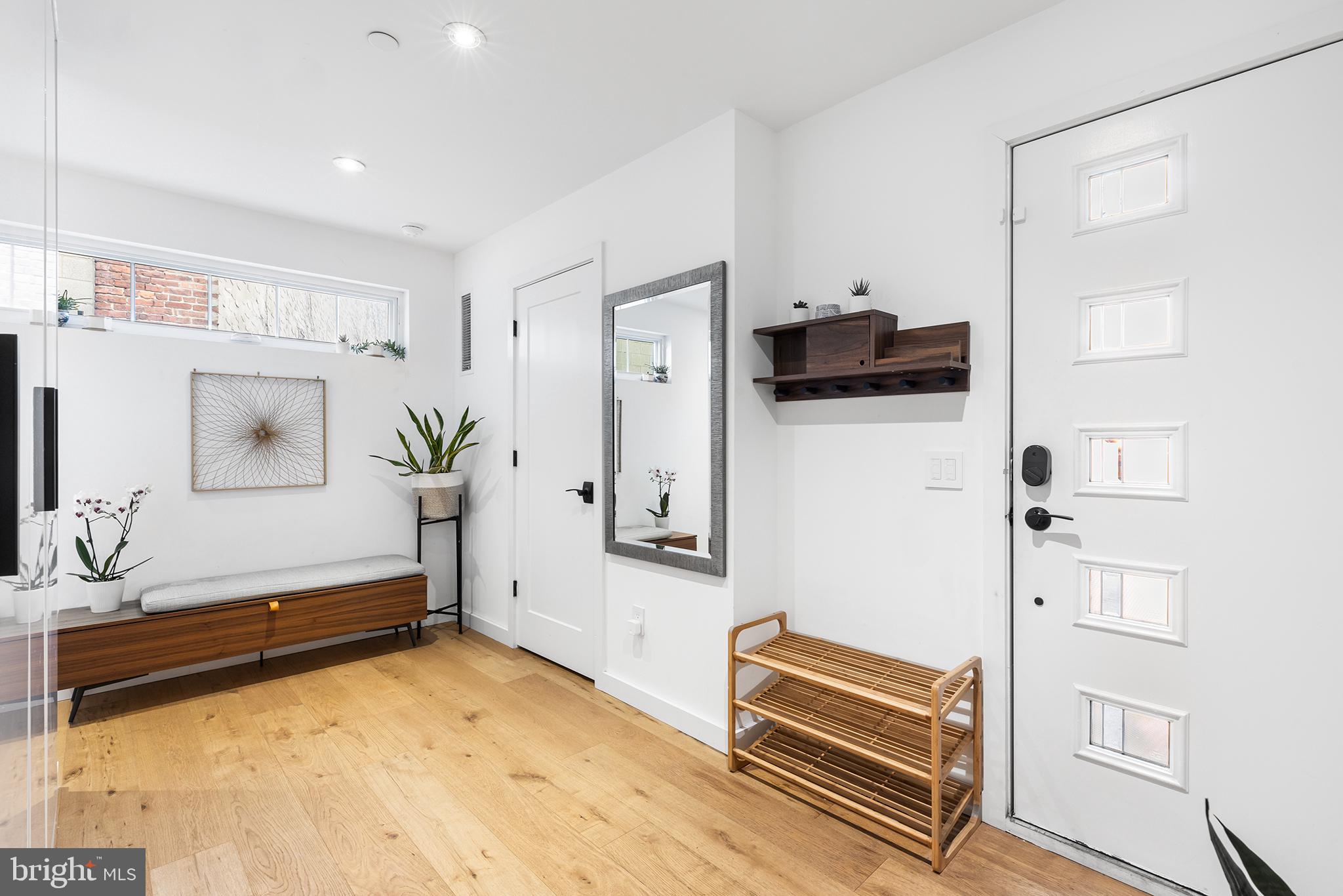 1124 Shackamaxon St #8