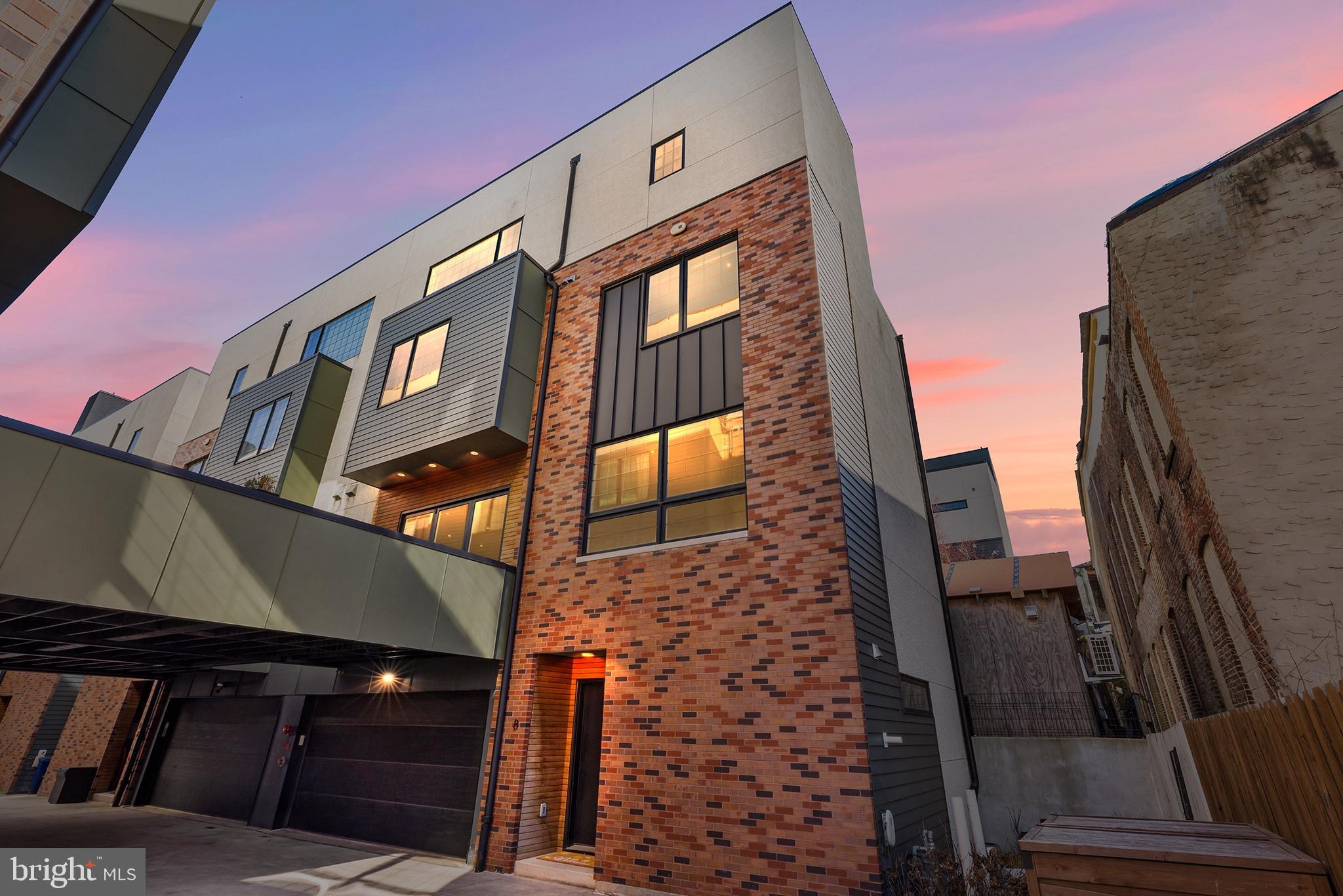 1124 Shackamaxon St #8