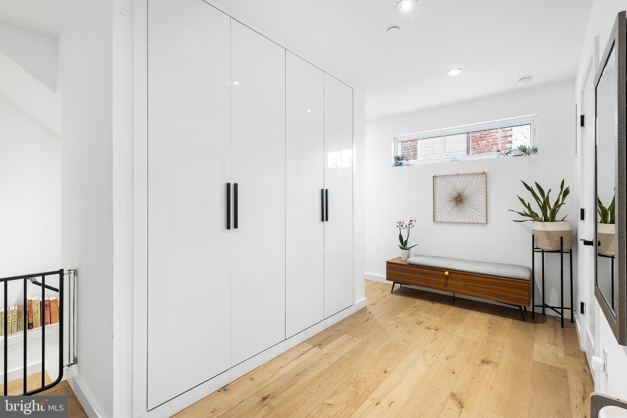 1124 Shackamaxon St #8