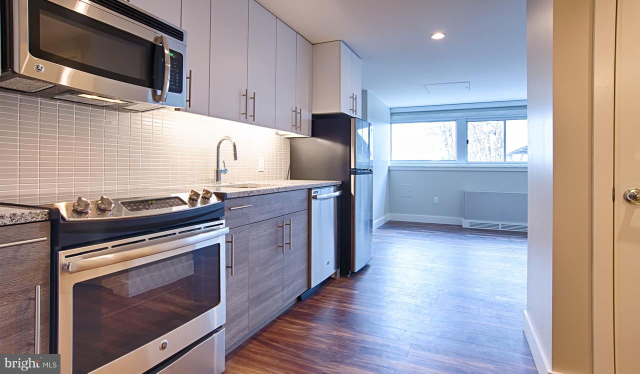 2200 BENJAMIN FRANKLIN PKWY #0B-S0004