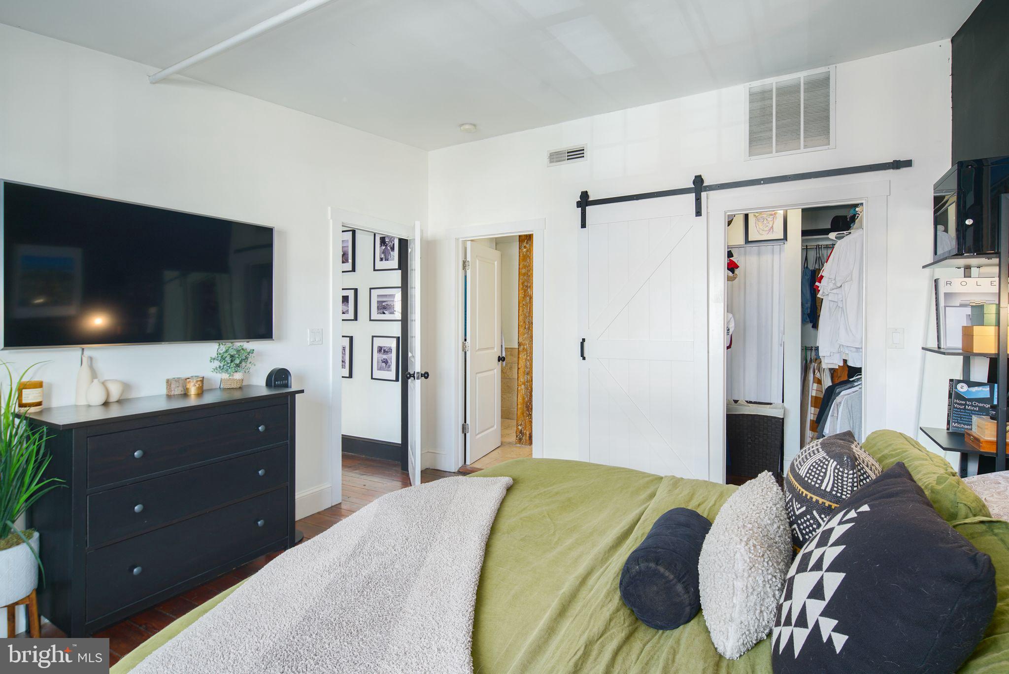 38 N Front St #4d