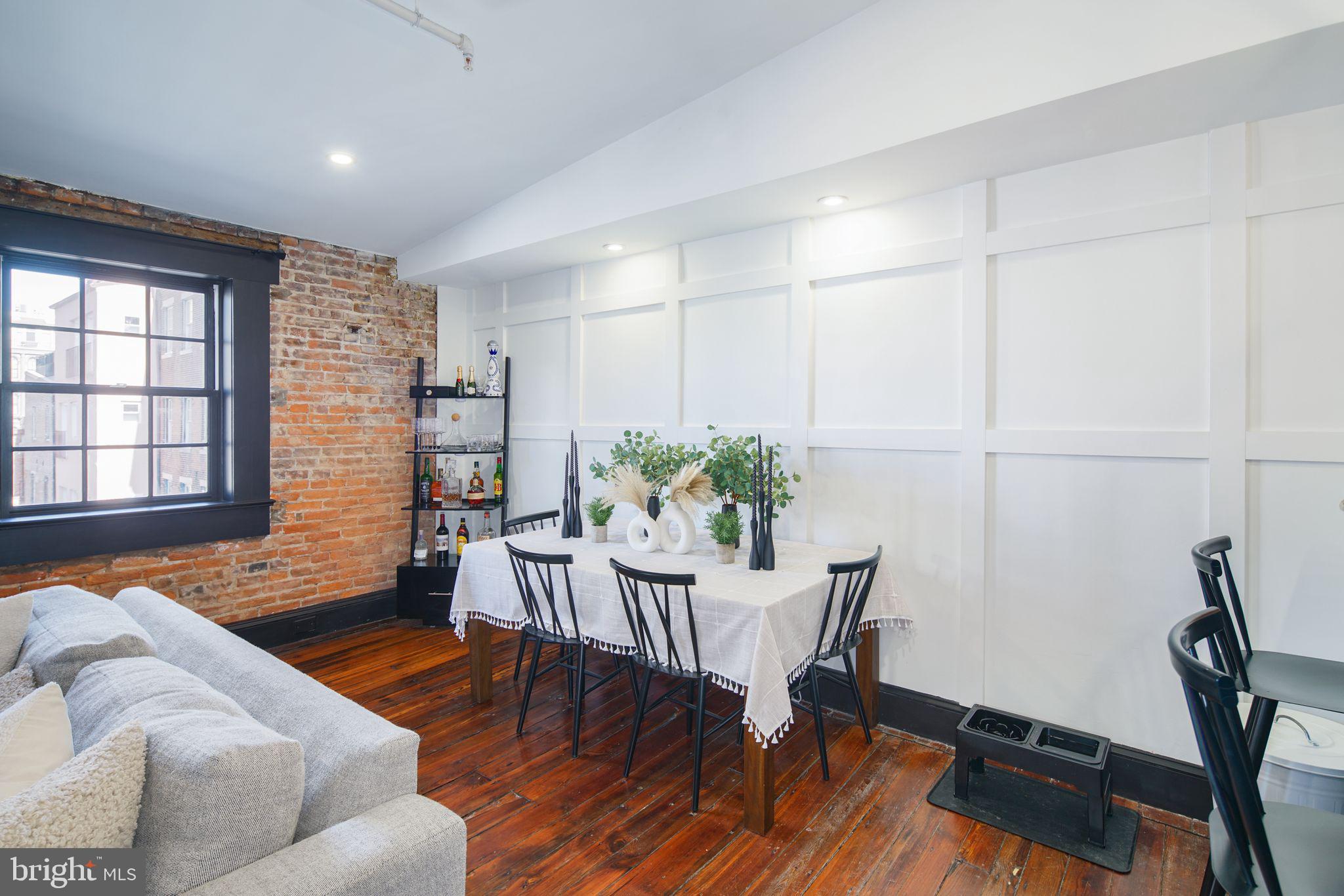 38 N Front St #4d