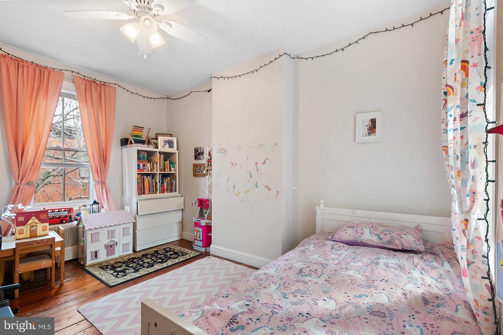 2218 MADISON SQ
