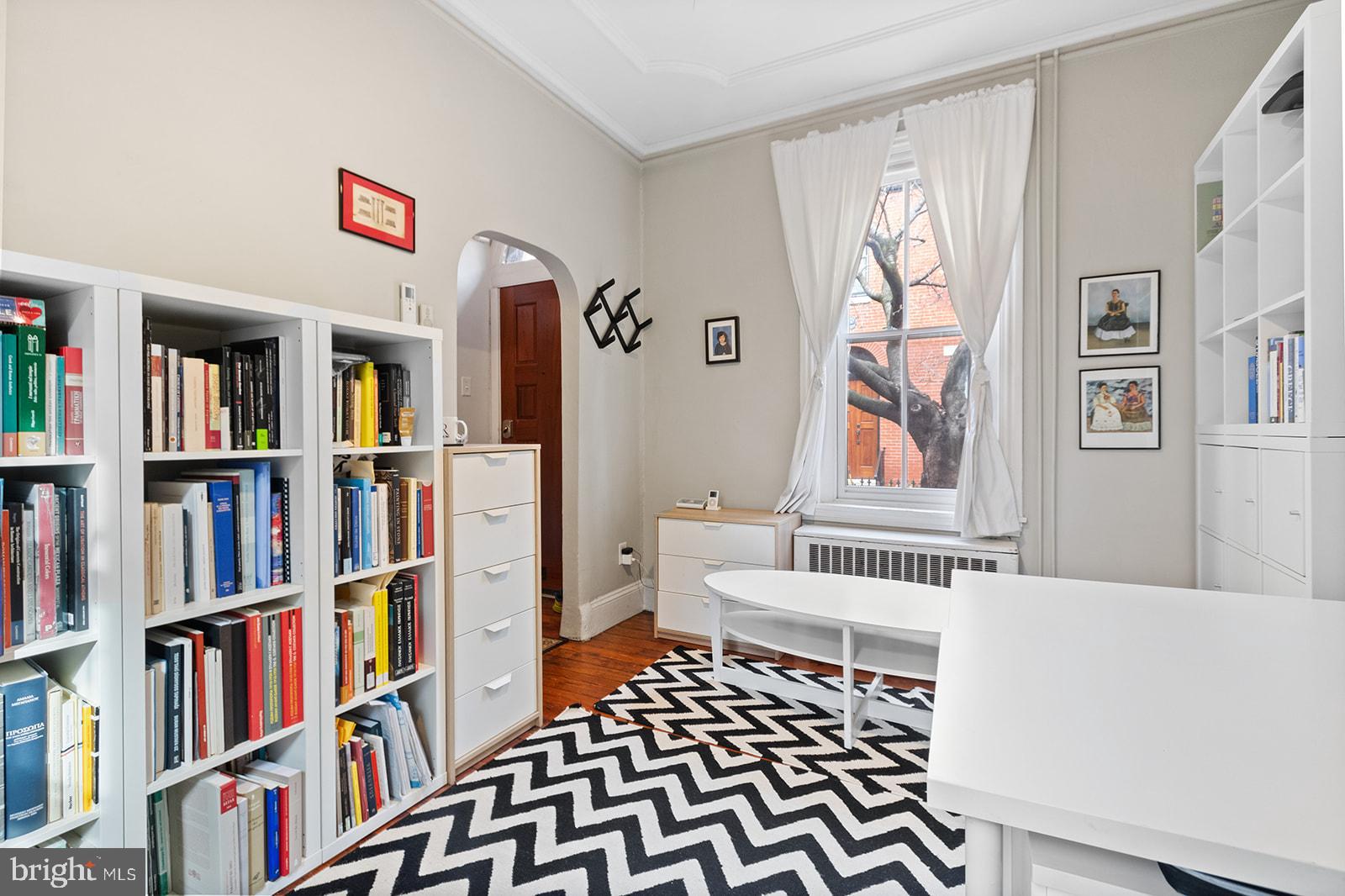 2218 MADISON SQ