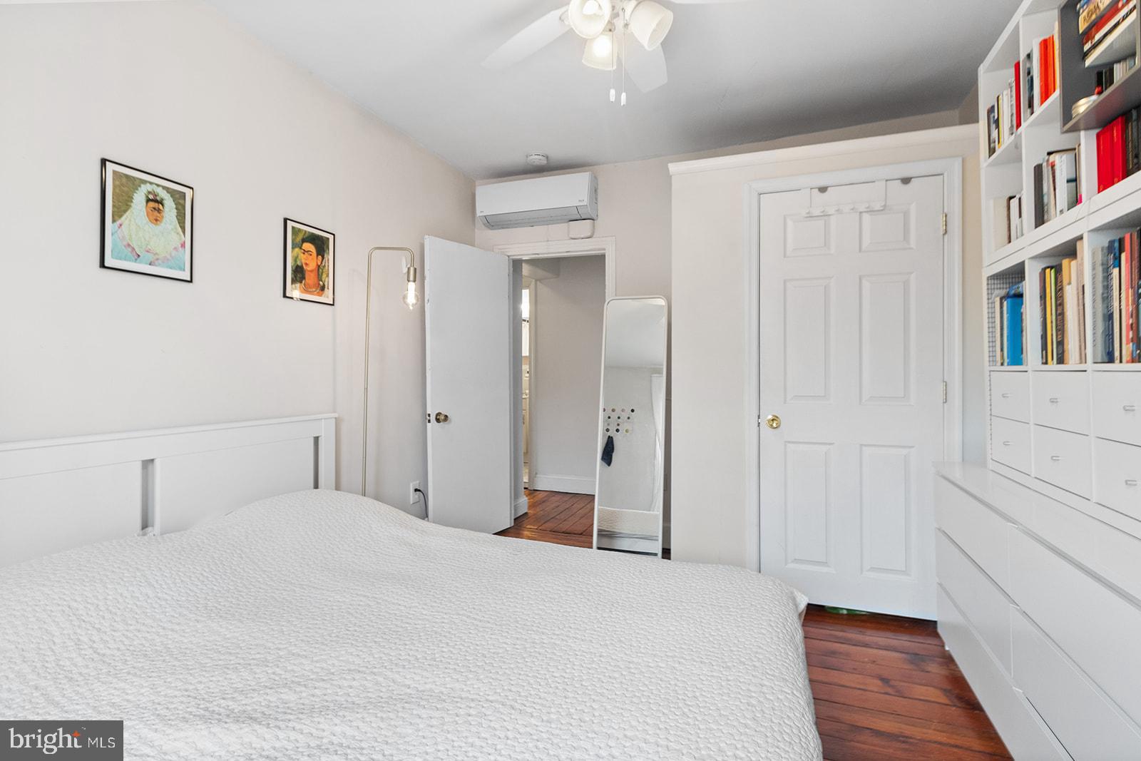 2218 MADISON SQ